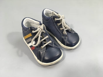 Chaussures bleu foncé traits jaune/rouge/gris à lacets, 18