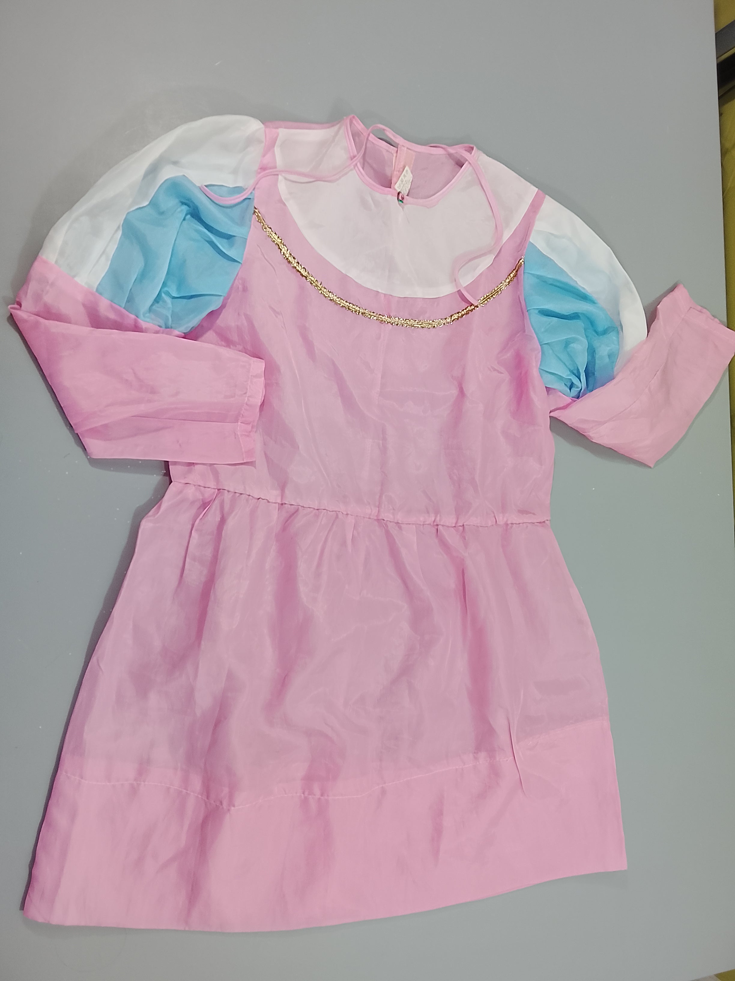 Déguisement robe princesse rose, blanc , bleu