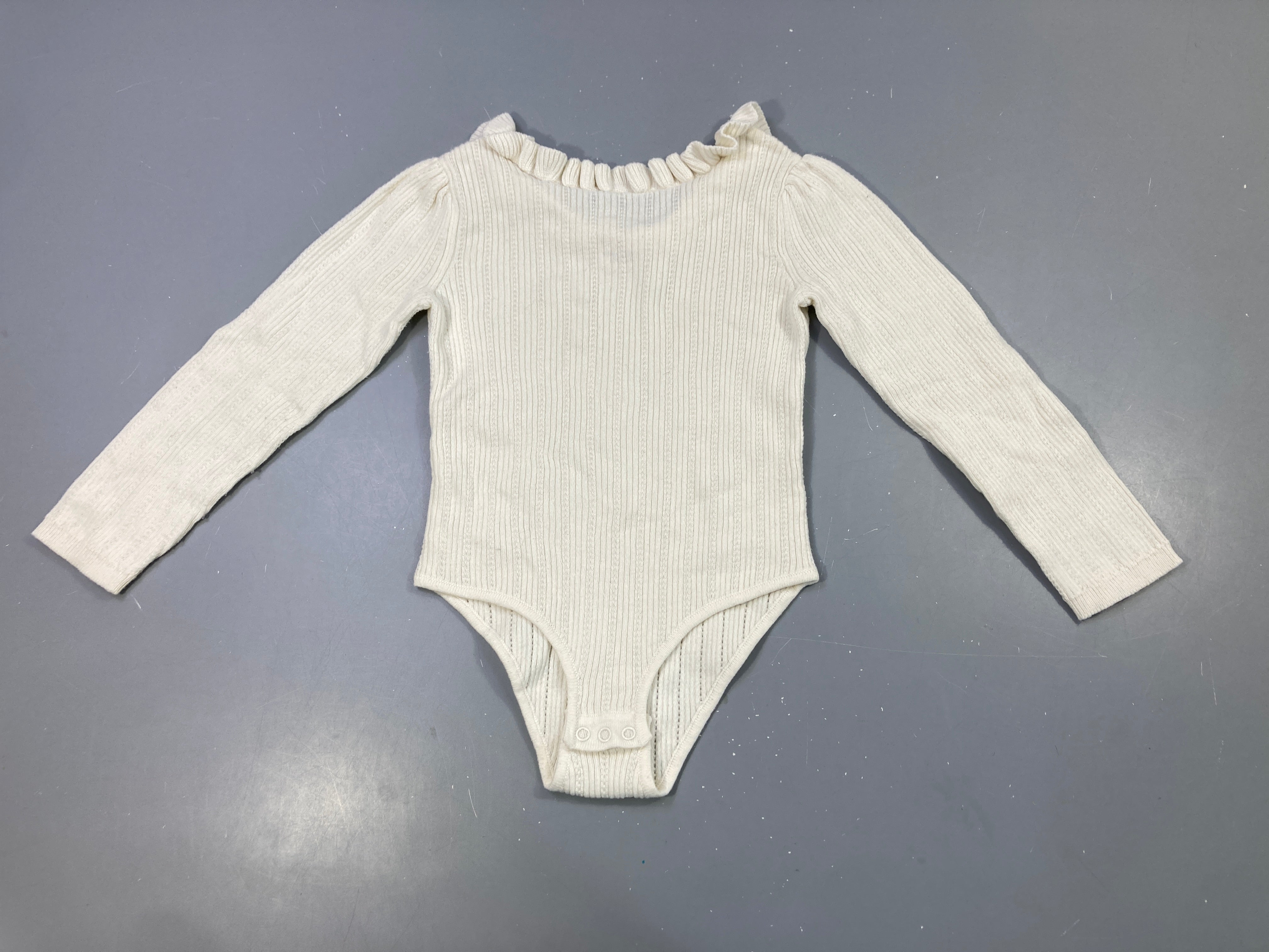 Body m.l côtelé blanc, col volanté