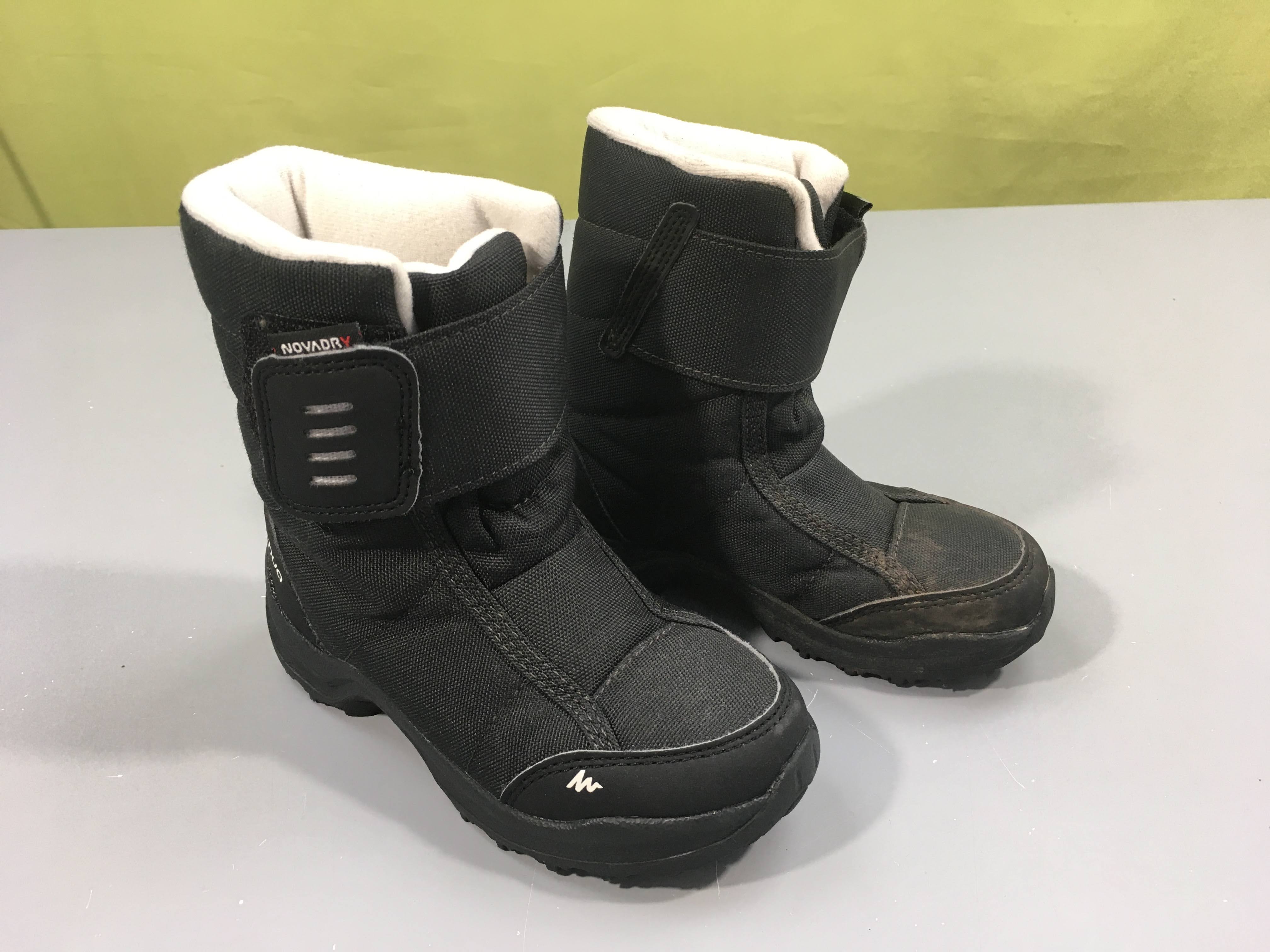 Bottes de neige noires