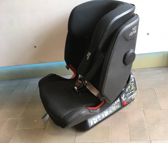 Siège auto noir Britax römer advansafix IV R, groupe 1,2,3, parfait état, moins cher chez Petit Kiwi