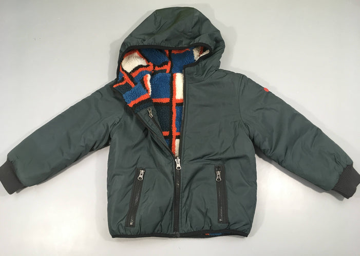 Veste réversible gris foncé/sherpa, état neuf, by JBC, moins cher chez Petit Kiwi