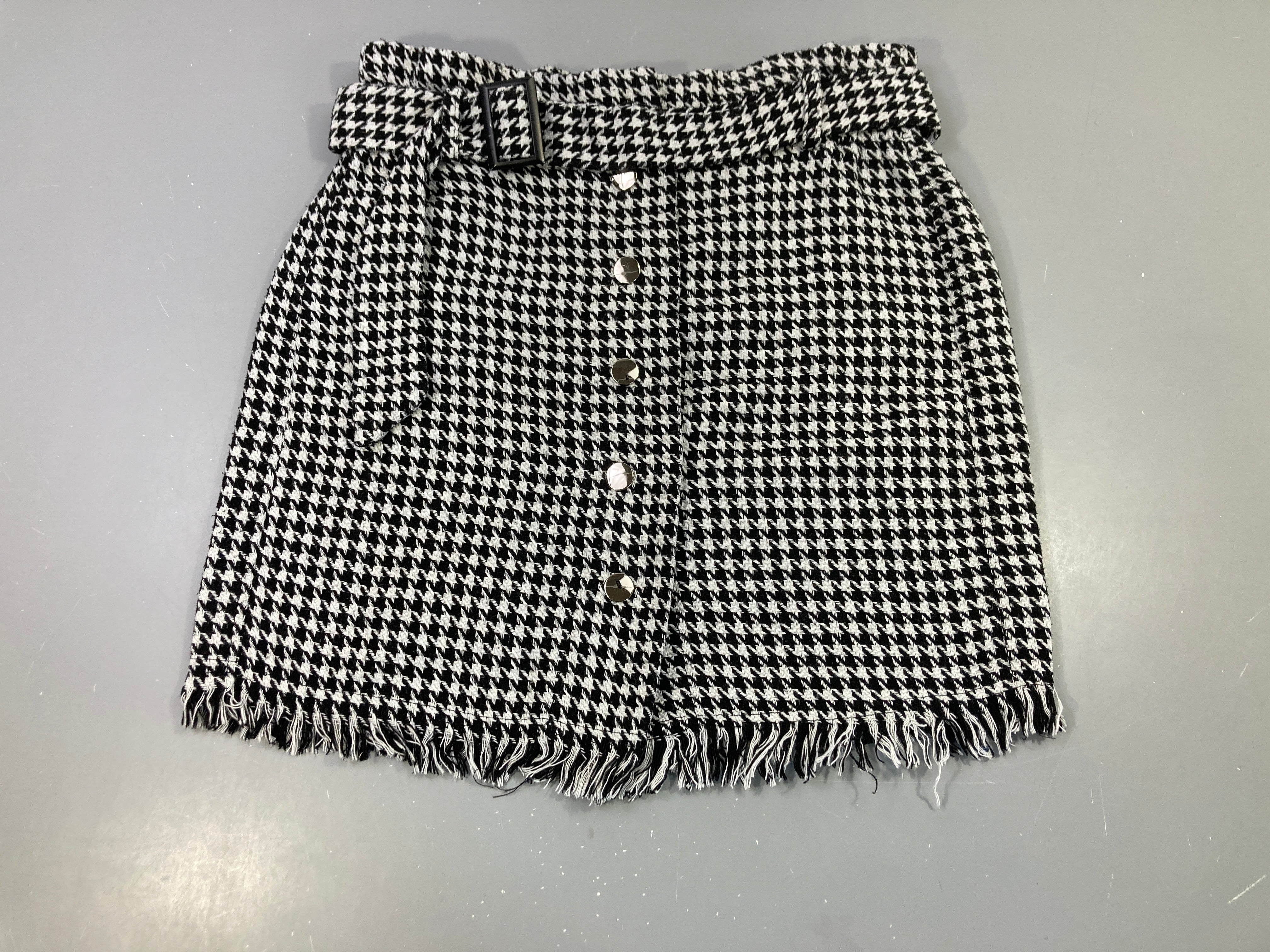Jupe style tweed pied de poule gris-noir effet effiloché 38