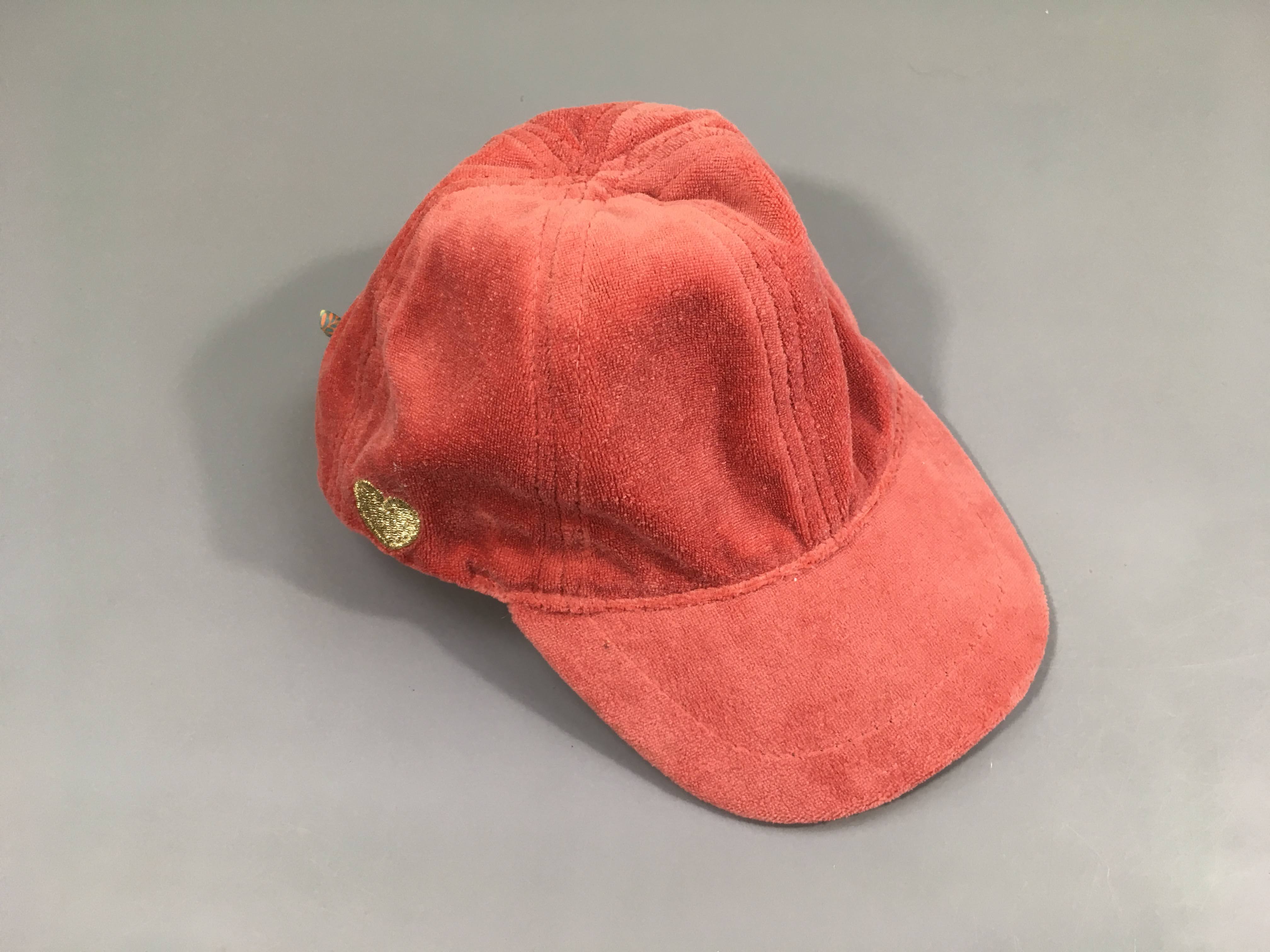 Casquette éponge vieux rose, intérieur un peu taché
