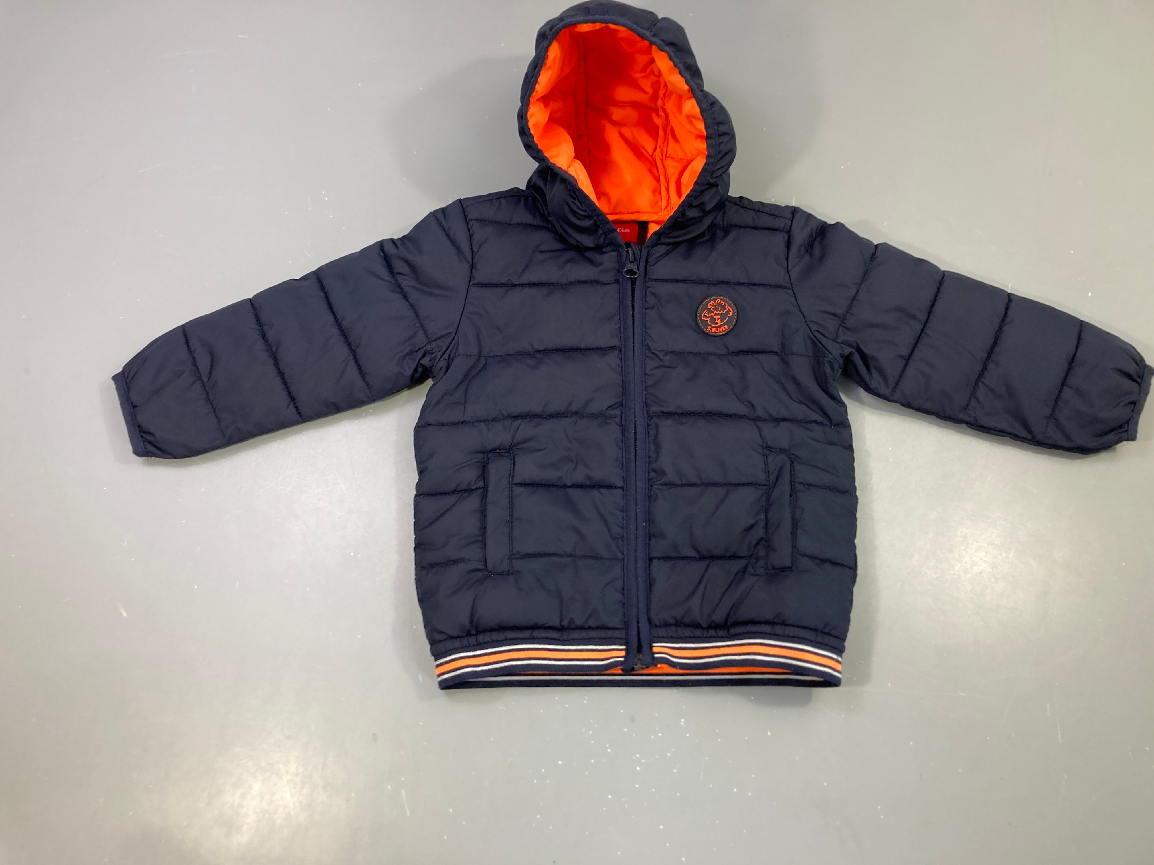 Doudoune zippée capuche bleu marine