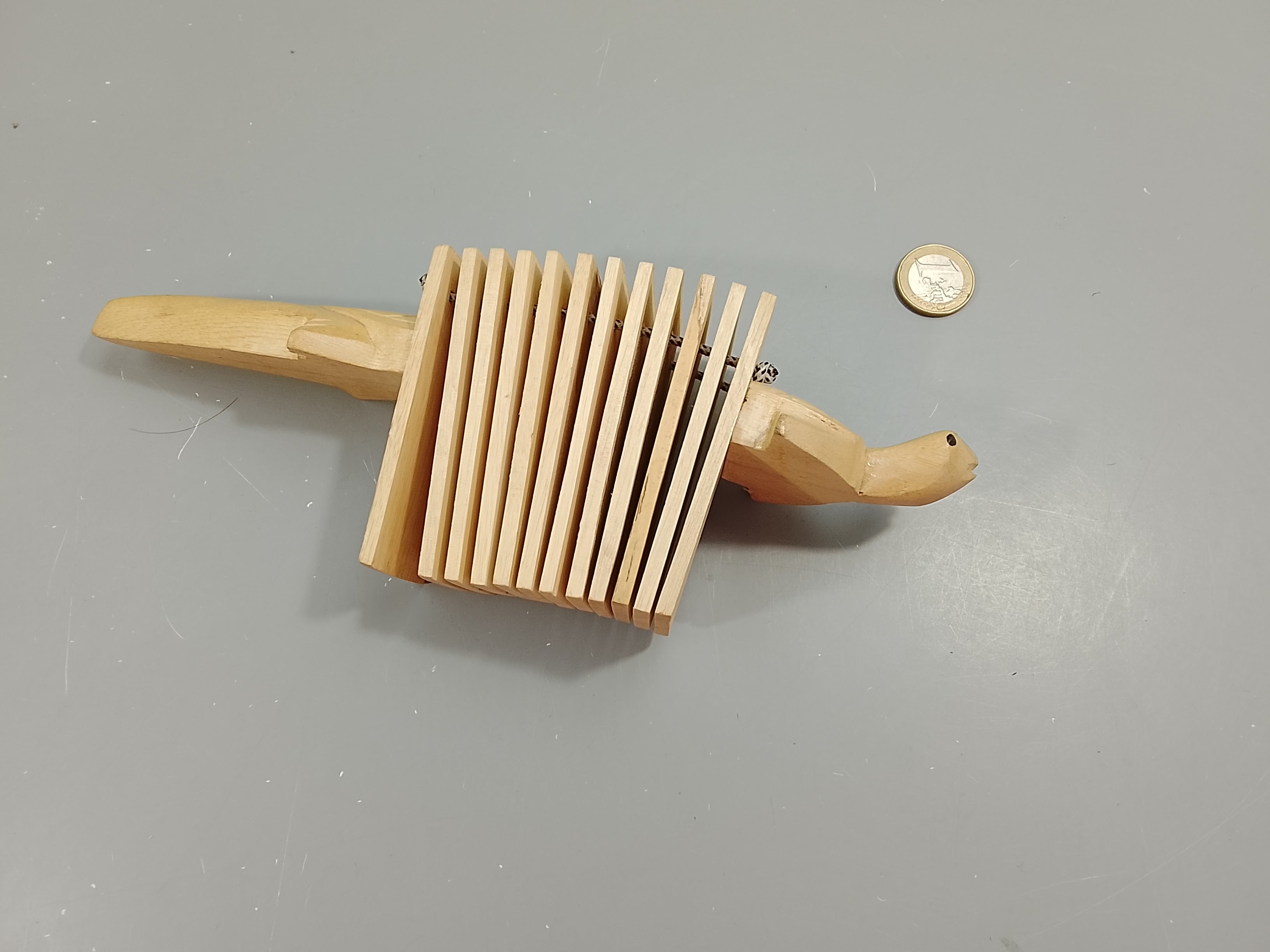 Instrument de percution en bois Gecko Clacker