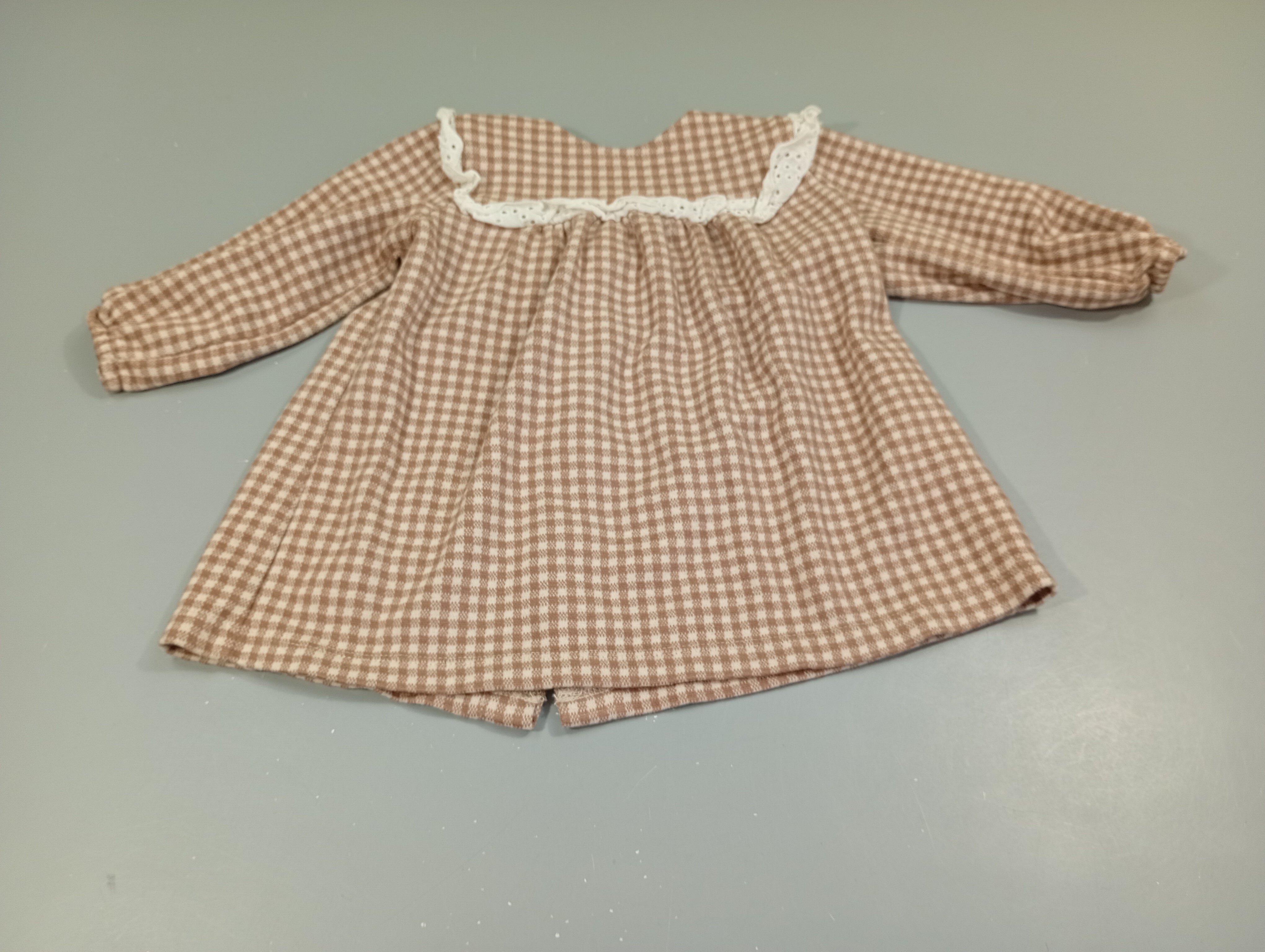 Robe m.l molleton  à carreaux  blanc et brun