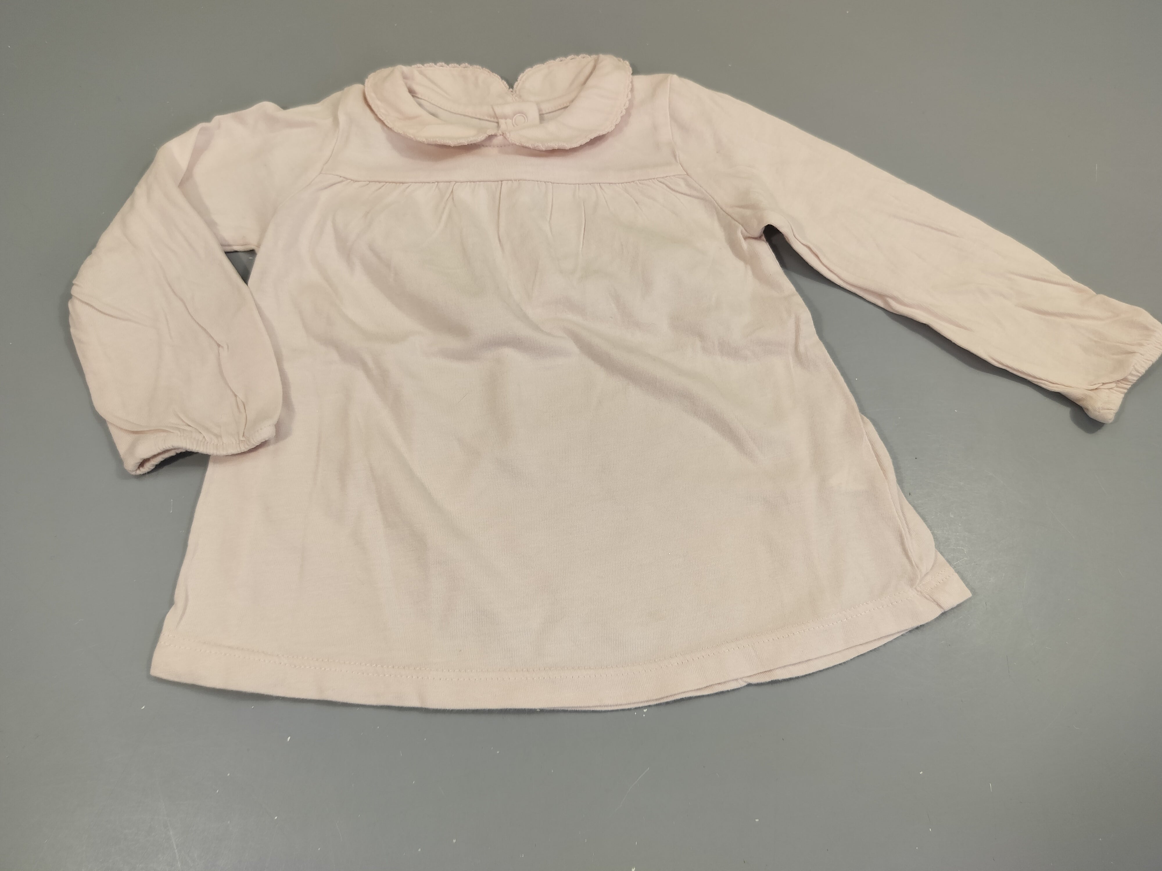 T-shirt m.l rose très pâle , petit col
