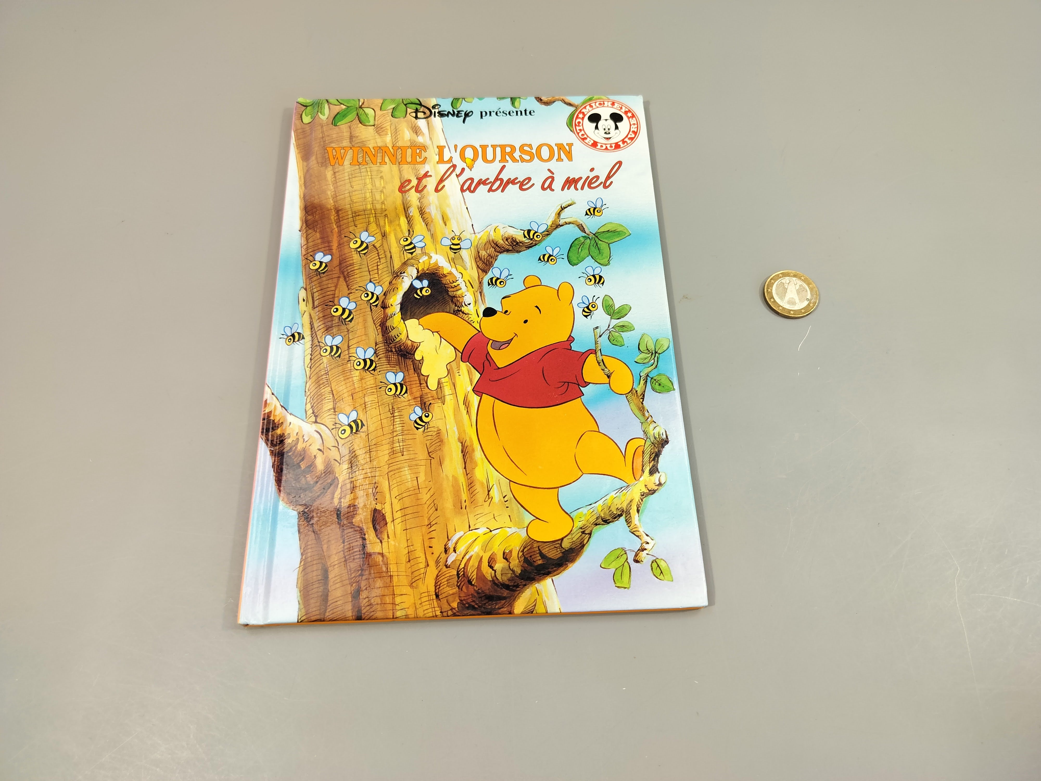 Winnie l'ourson et l'ar.bre à miel