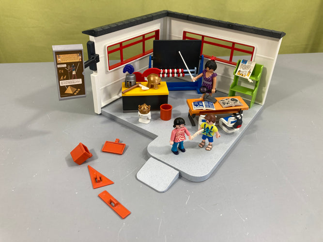 Classe d'Histoire 9455, City Life, 5-12a manque éponge et quelques mini accessoires, moins cher chez Petit Kiwi