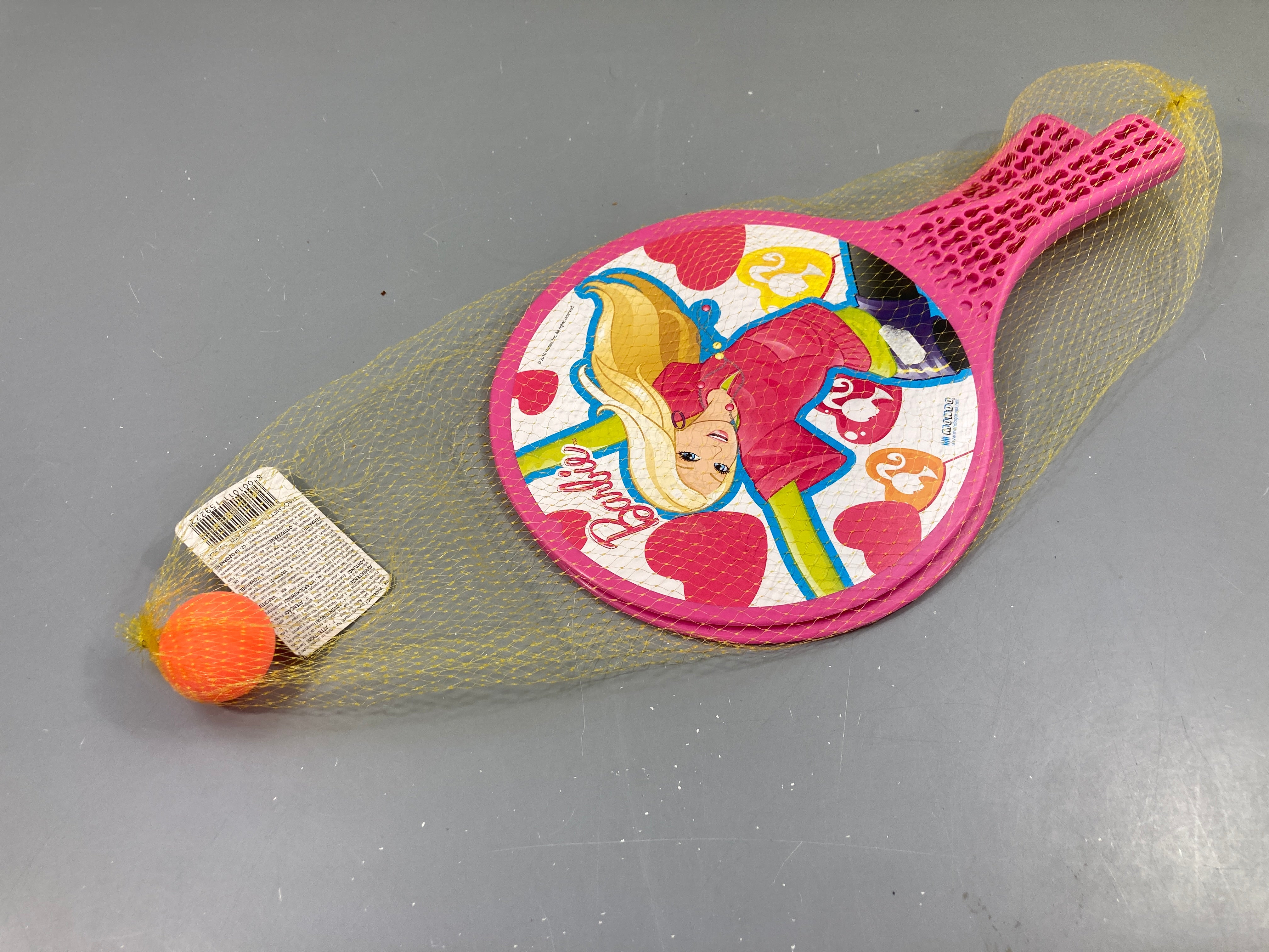 NEUF raquettes de plage avec une balle Bar.bie