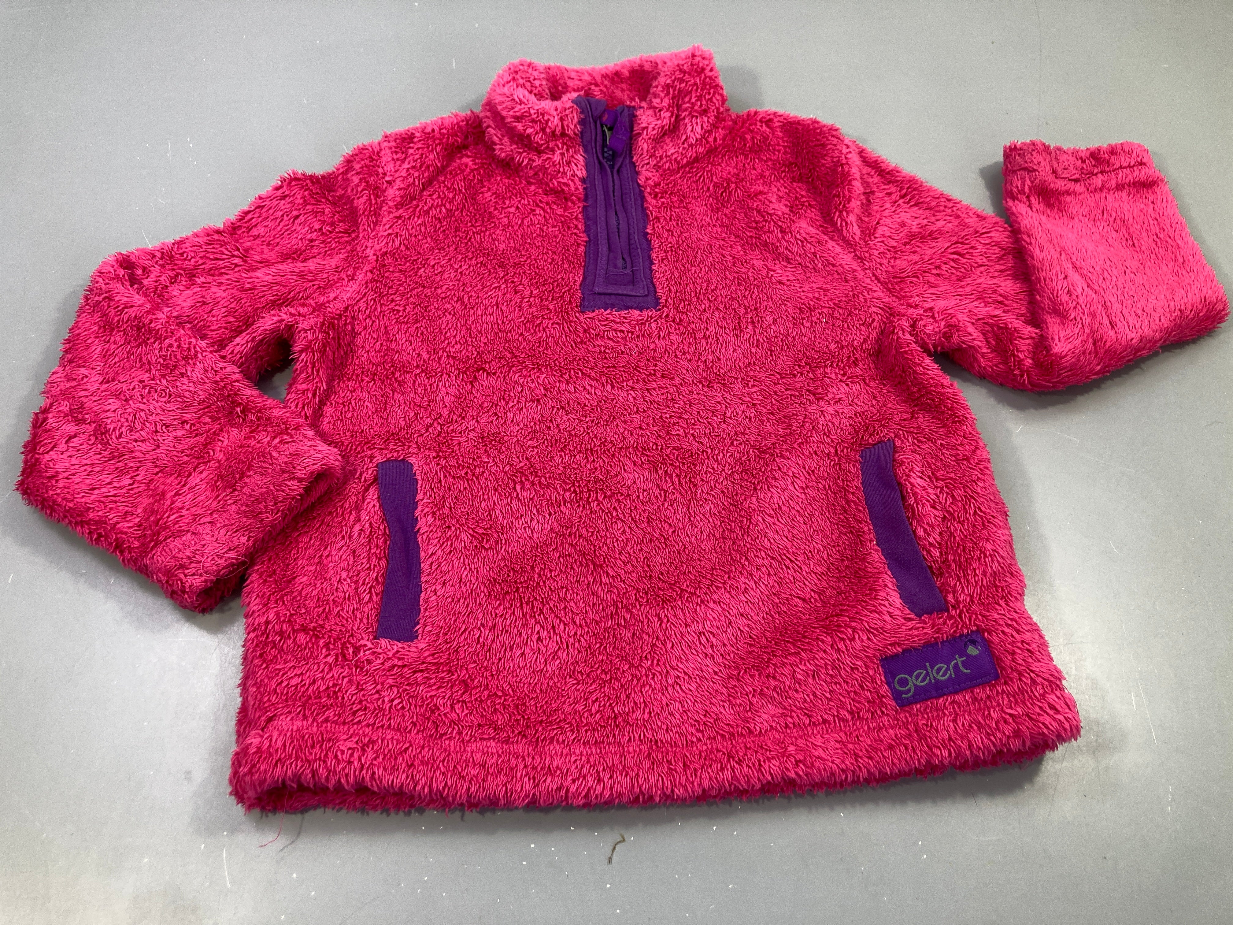 Pull peluche rose et mauve