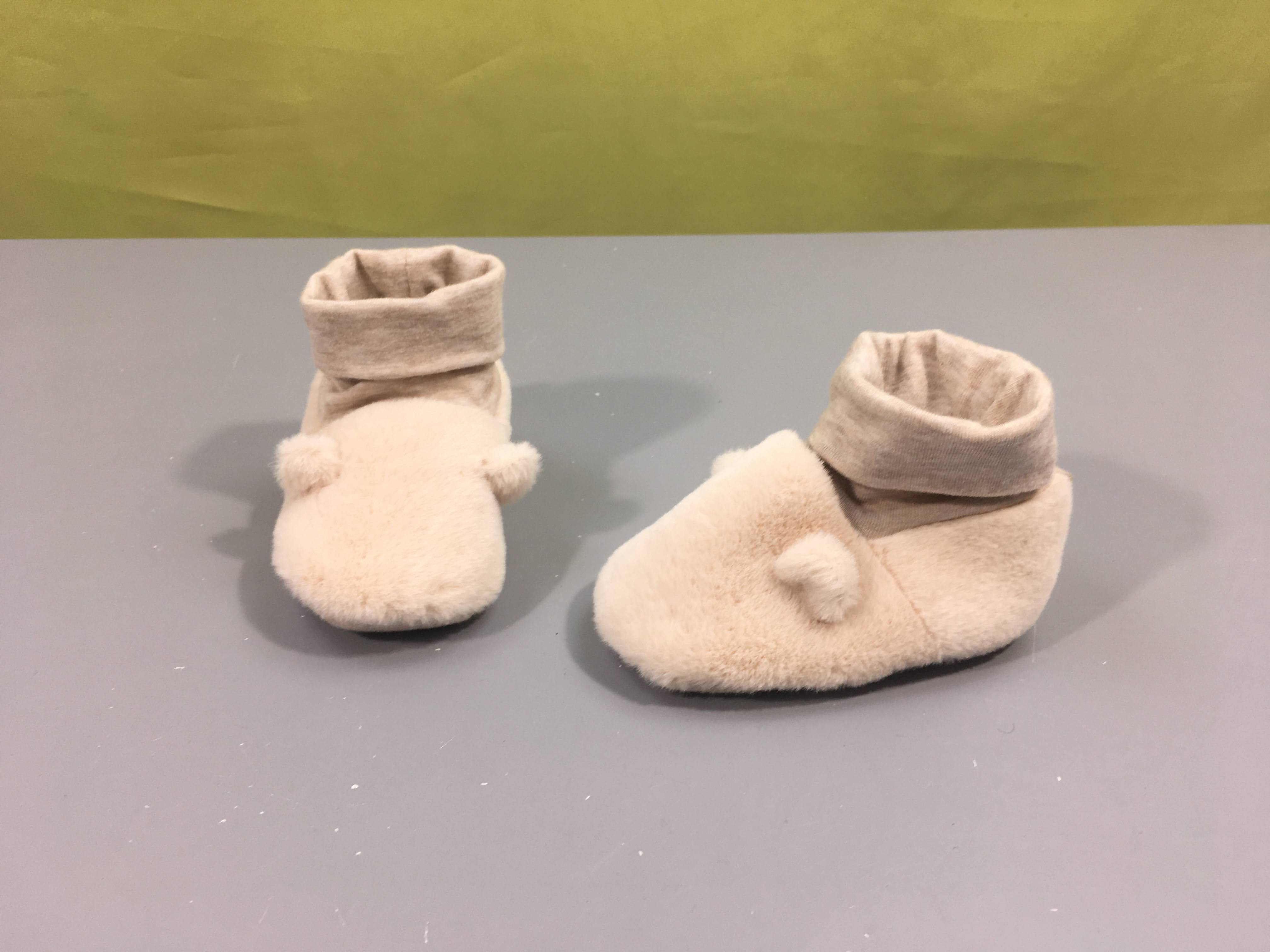 Chaussons peluche beige oreilles