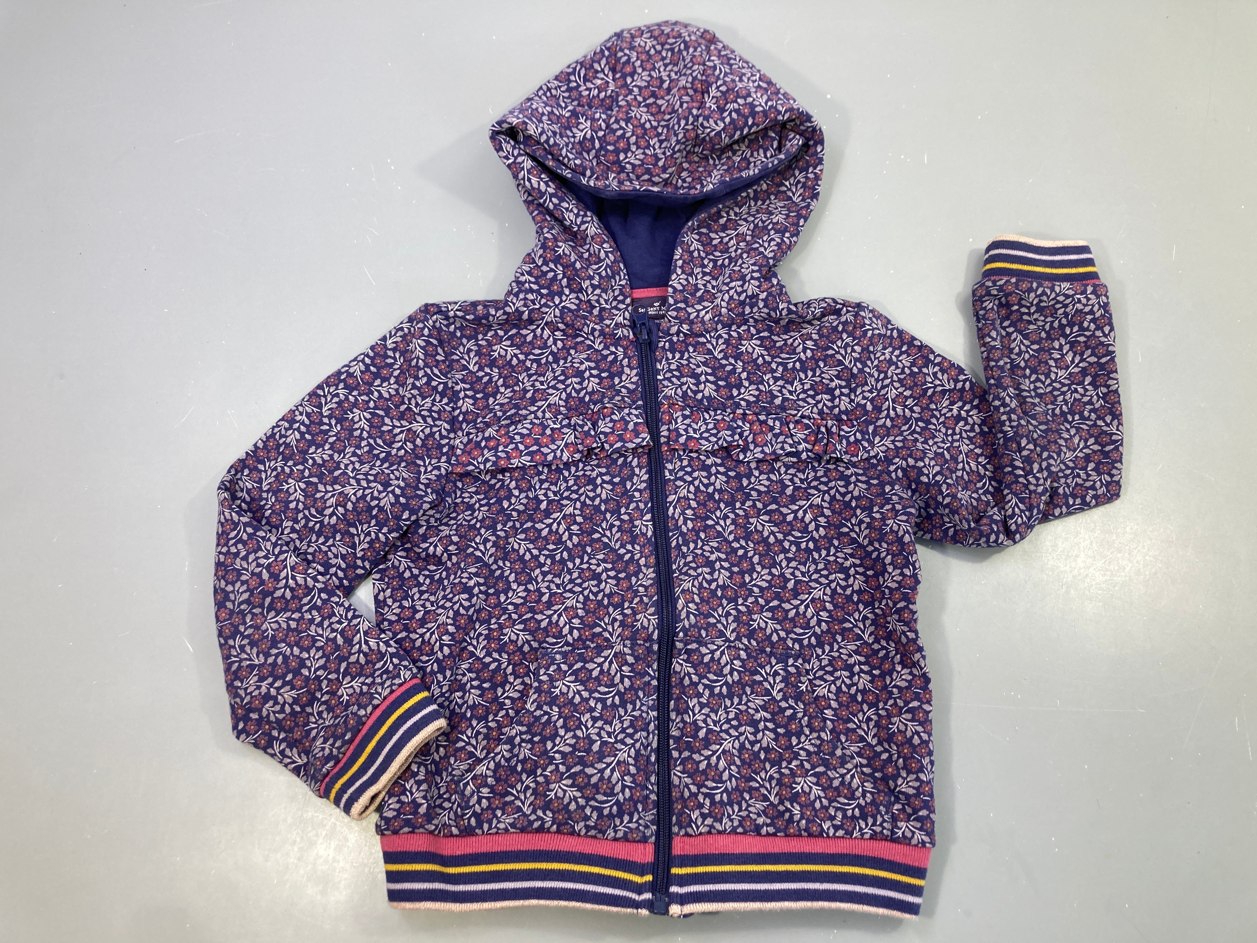 Gilet zippé à capuche mauve à fleurs