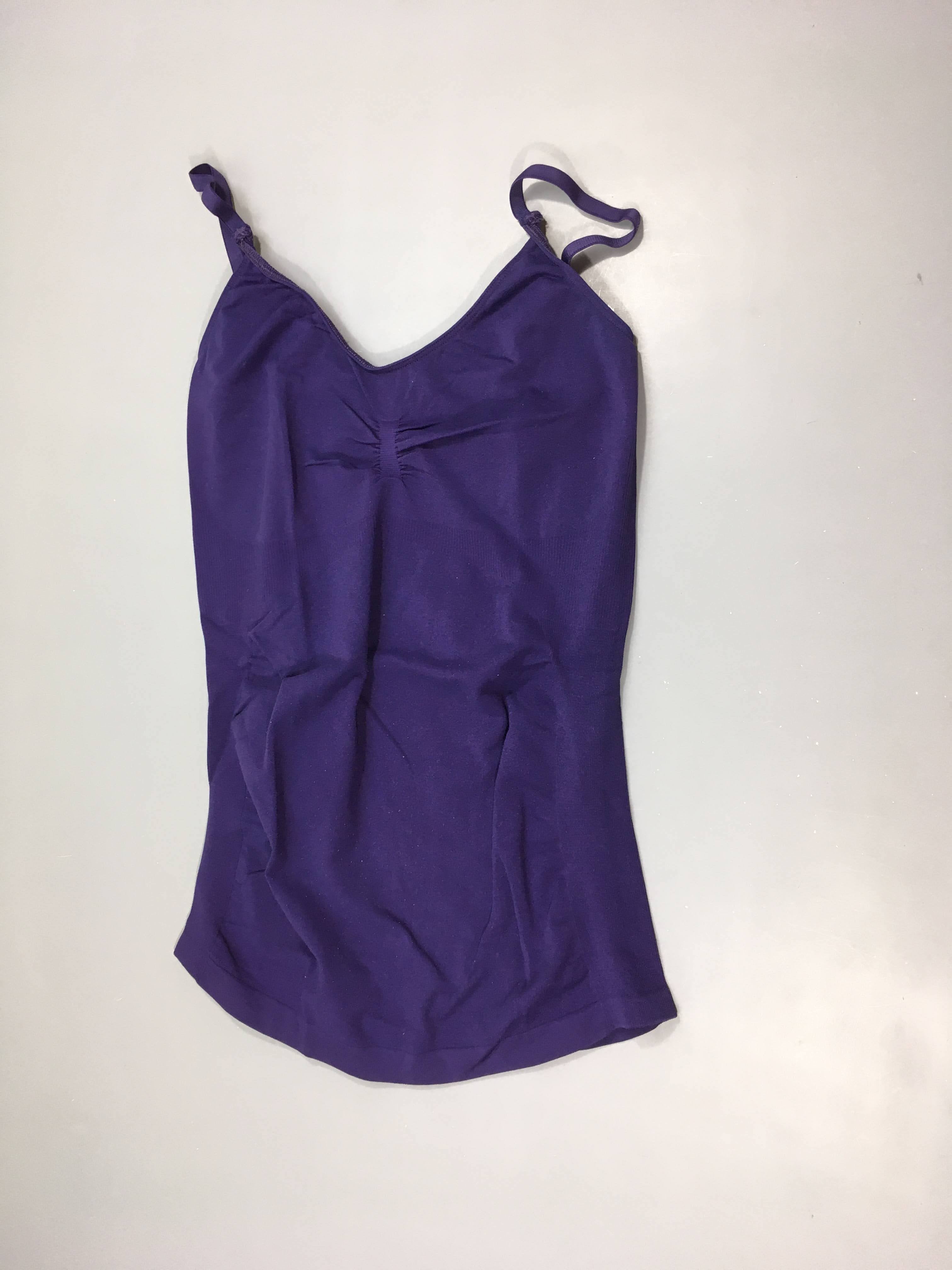 Top violet soutenant, bouloché, Valja