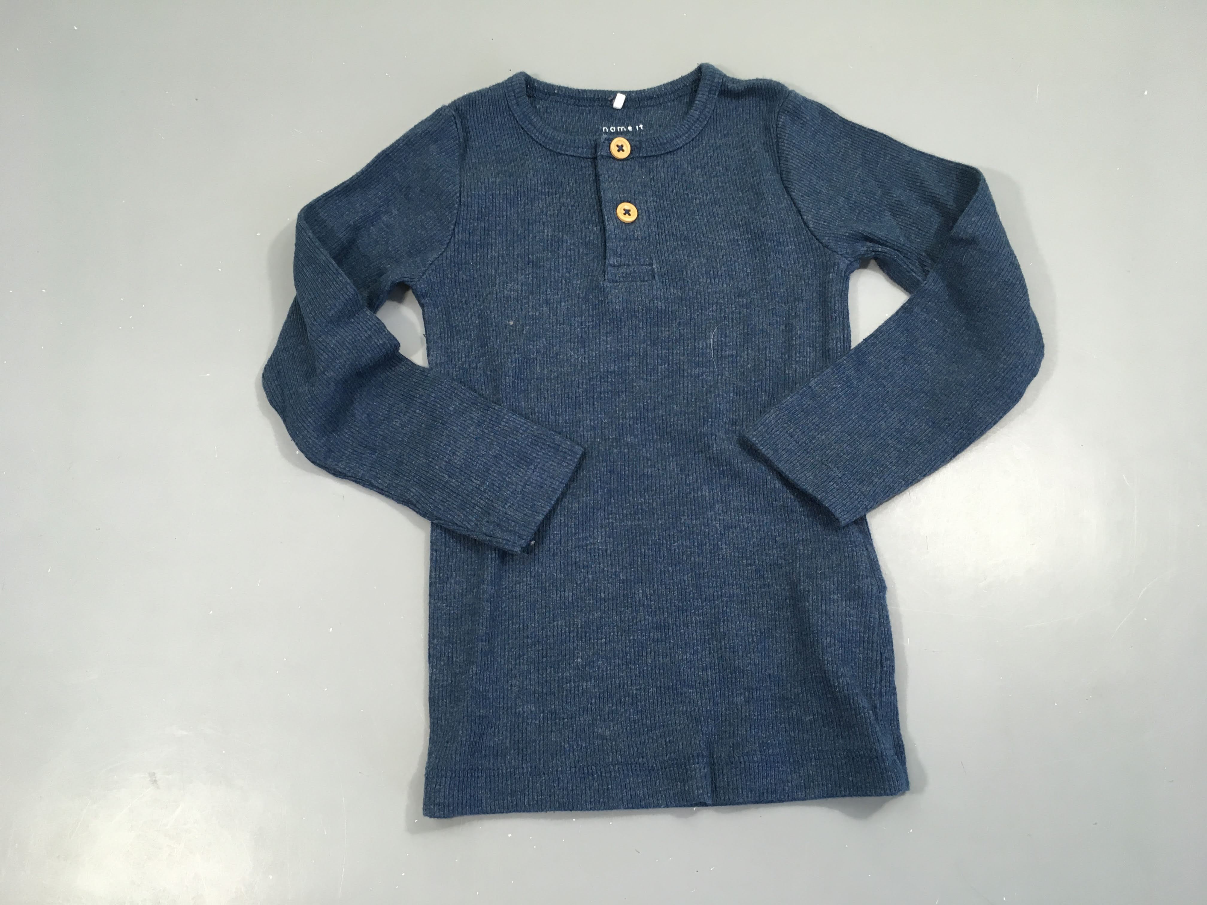 T-shirt m.l bleu côtelé boutons