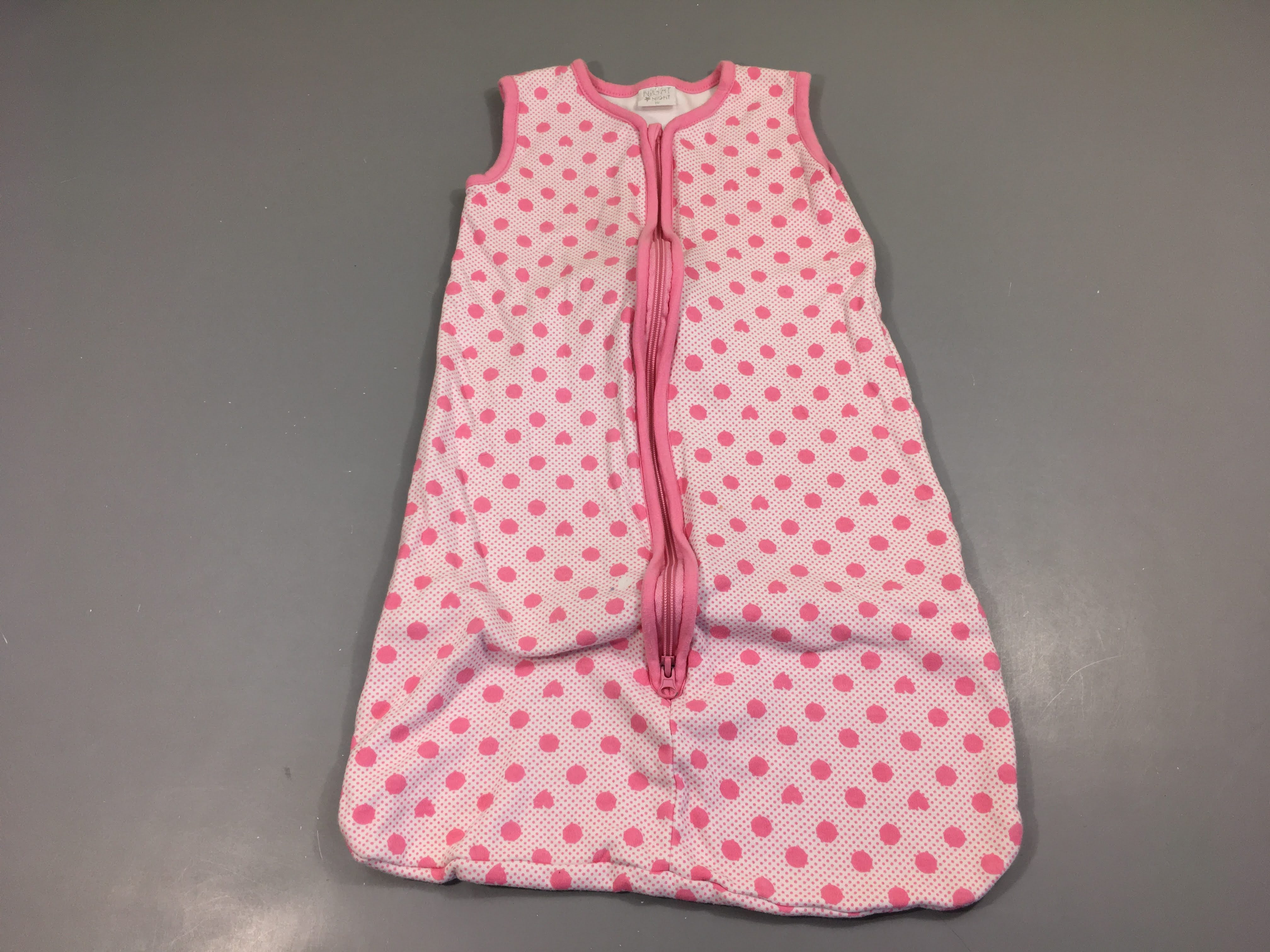 Sac de couchage blanc pois rose 70 cm