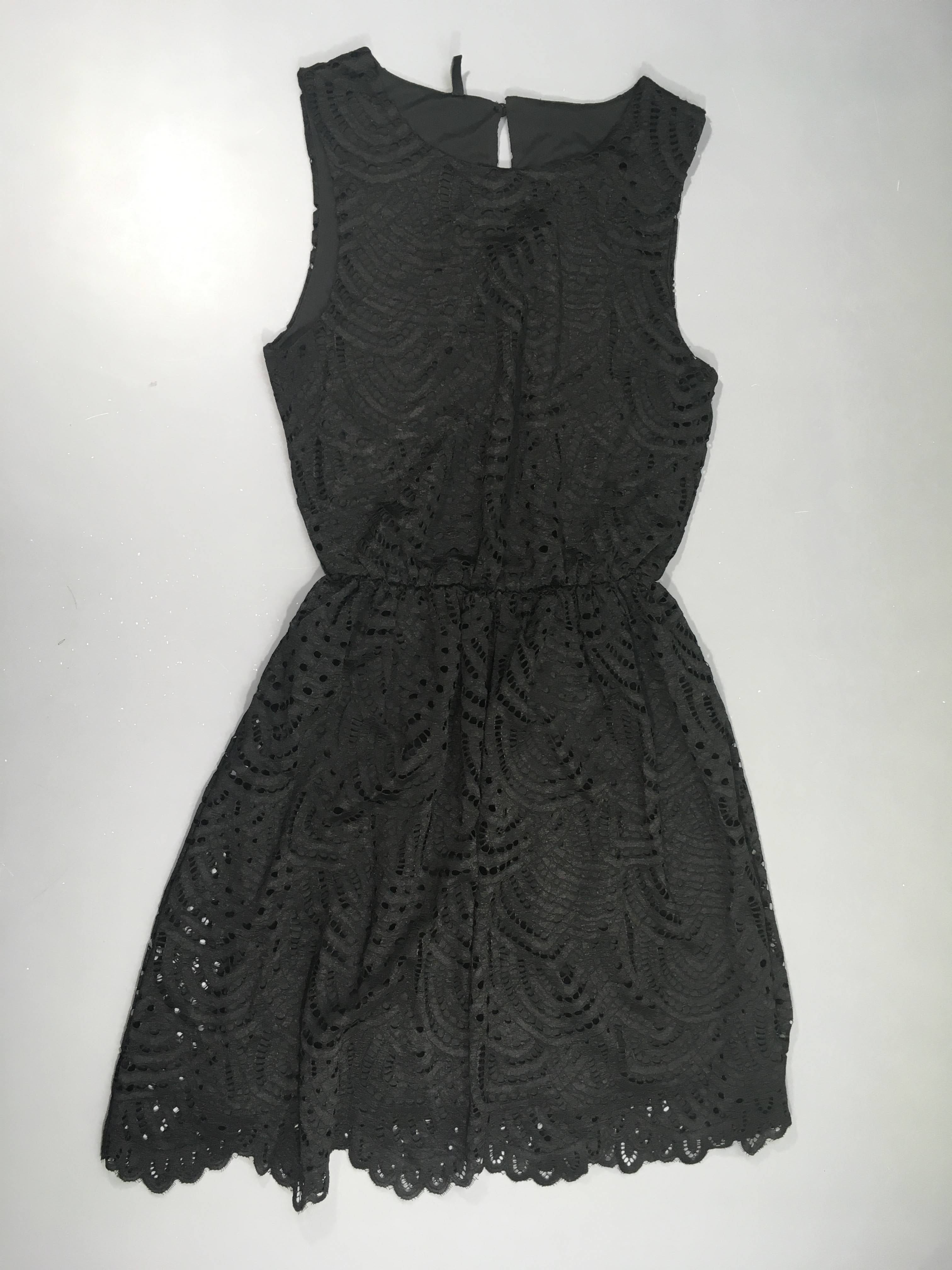 Robe s.m broderies noir