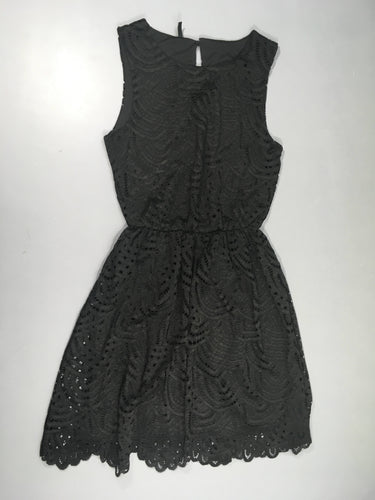 Robe s.m broderies noir, moins cher chez Petit Kiwi