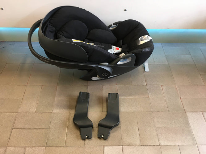 Siège coque Platinum Cloud Z i-Size noir De la naissance jusqu’à 18 mois environ, max. 13 kg - Compatible avec la Base Z - avec adaptateurs pour poussette Maxi-cosi, moins cher chez Petit Kiwi