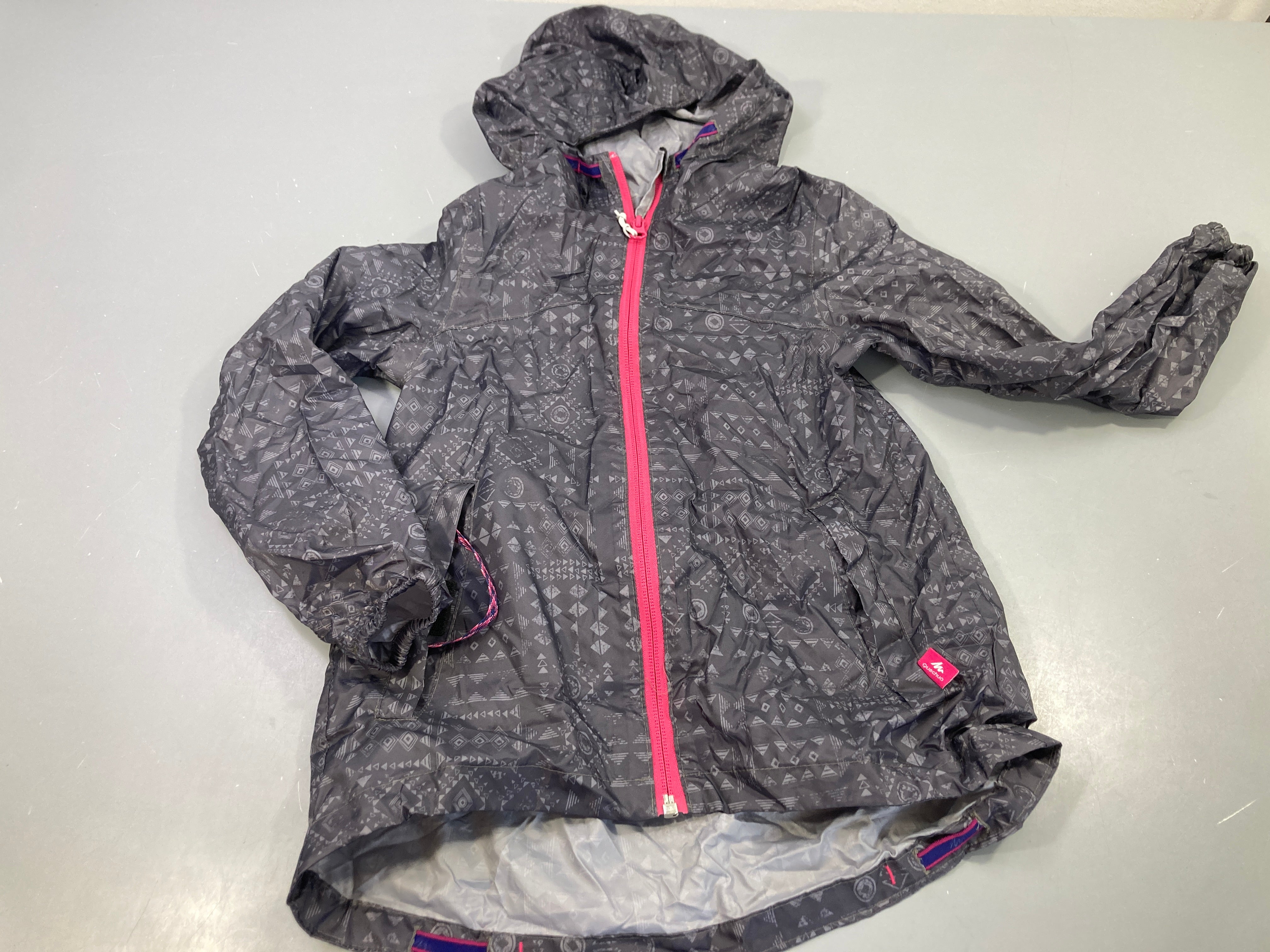 K-way bleu marine à motifs zip rose