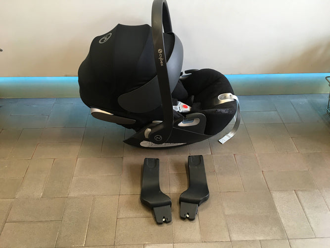 Siège coque Platinum Cloud Z i-Size noir De la naissance jusqu’à 18 mois environ, max. 13 kg - Compatible avec la Base Z - avec adaptateurs pour poussette Maxi-cosi, moins cher chez Petit Kiwi