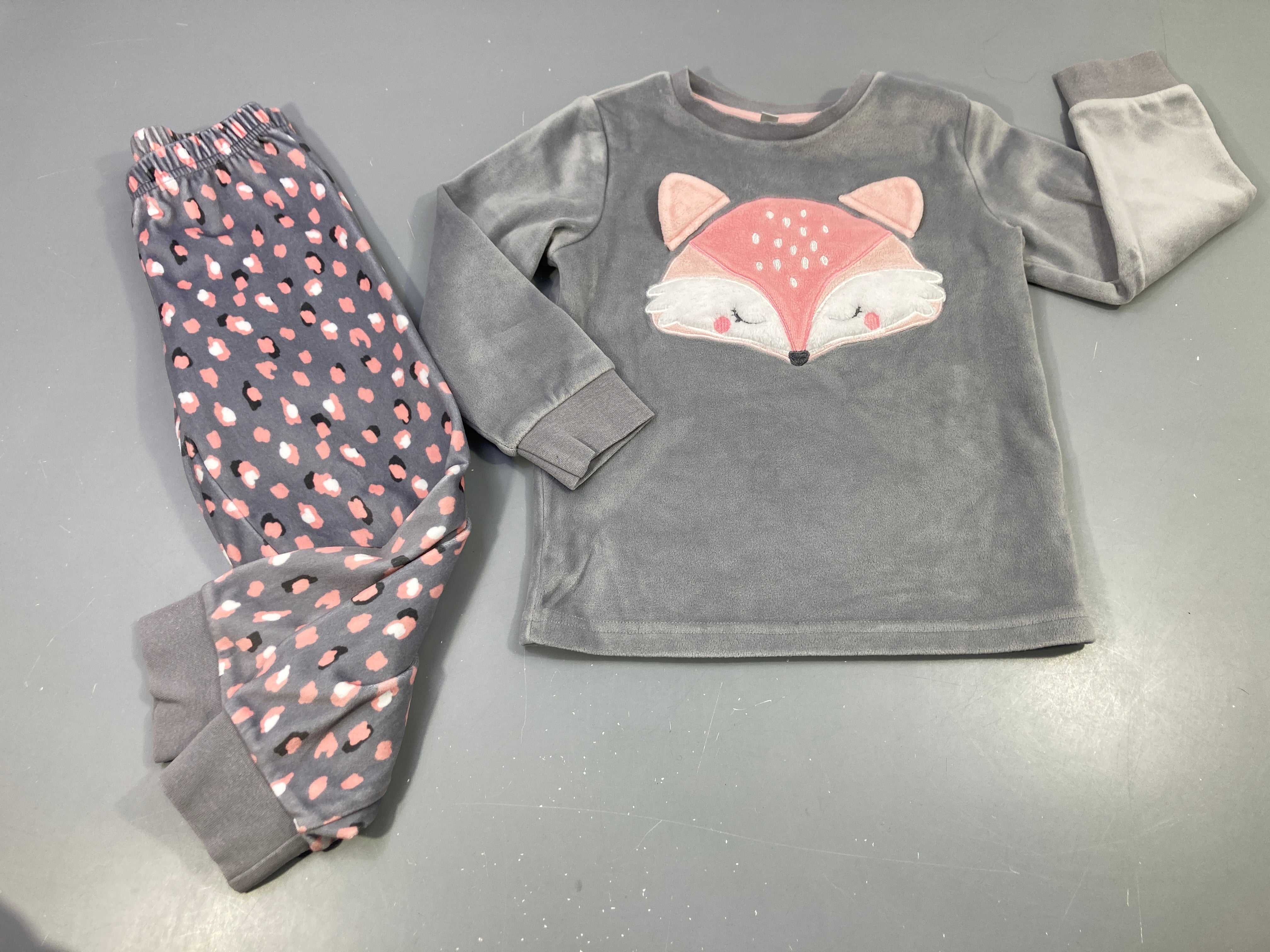 Pyjama 2pcs velours gris tête de renarde + Pantalon gris tacheté