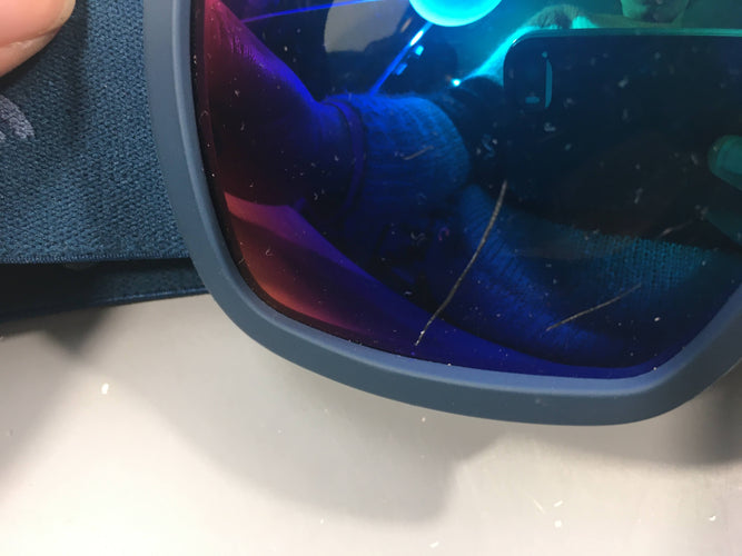 Masque de ski bleu foncé, griffes sur l'avant, moins cher chez Petit Kiwi