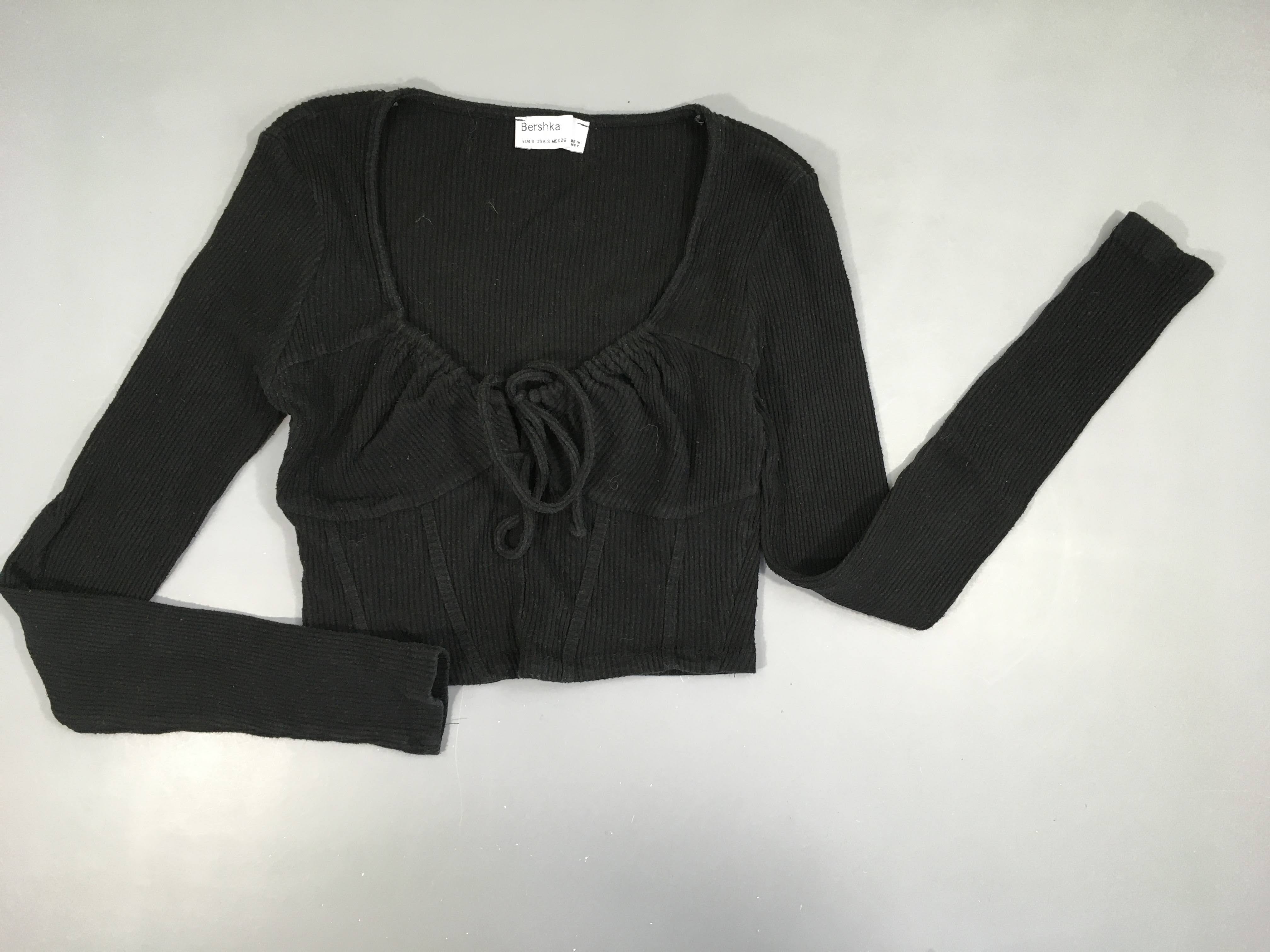 T-shirt m.l cropped noir finement côtelé lacet