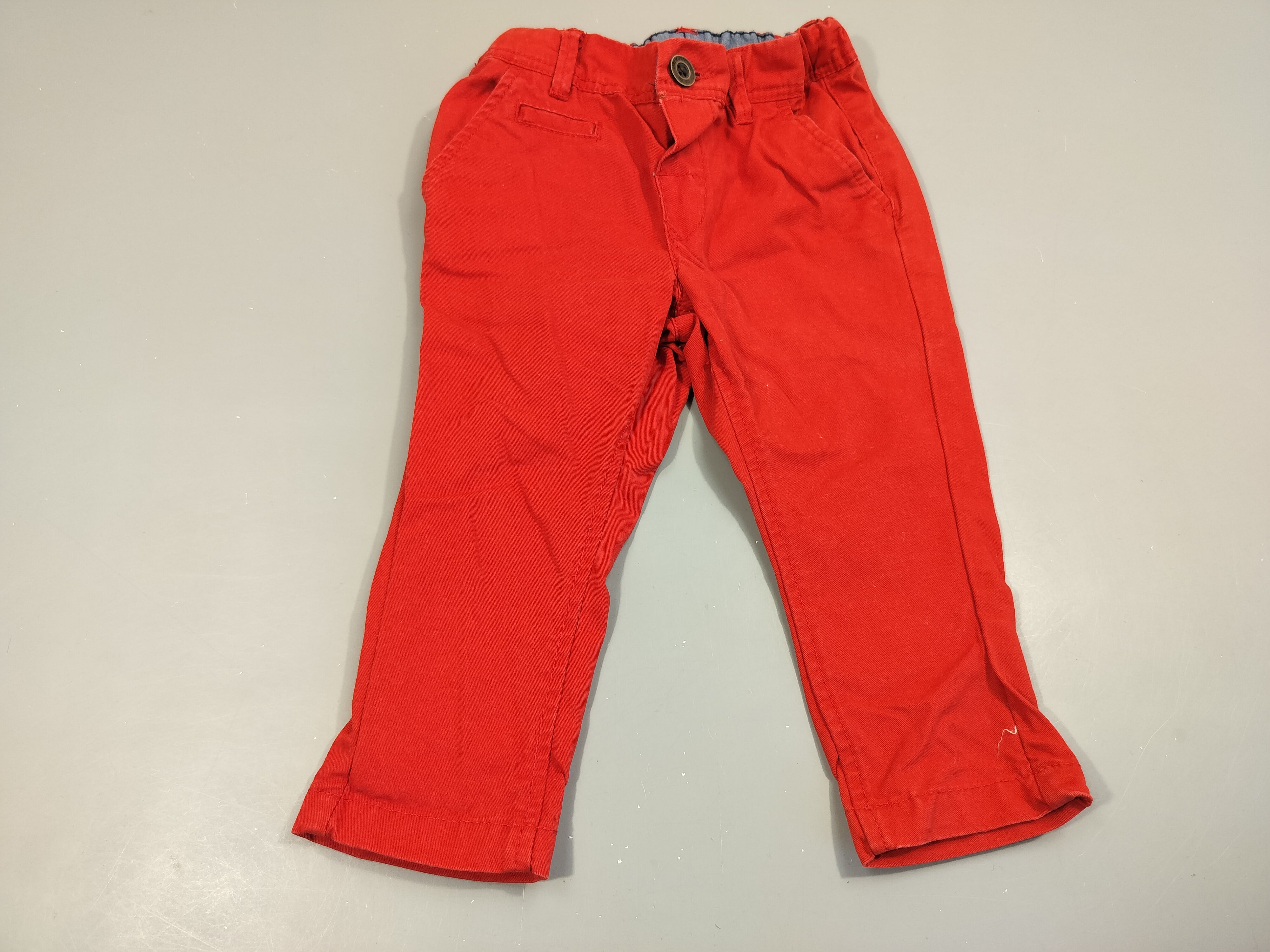 Pantalon chino  toile rouge. 100% coton