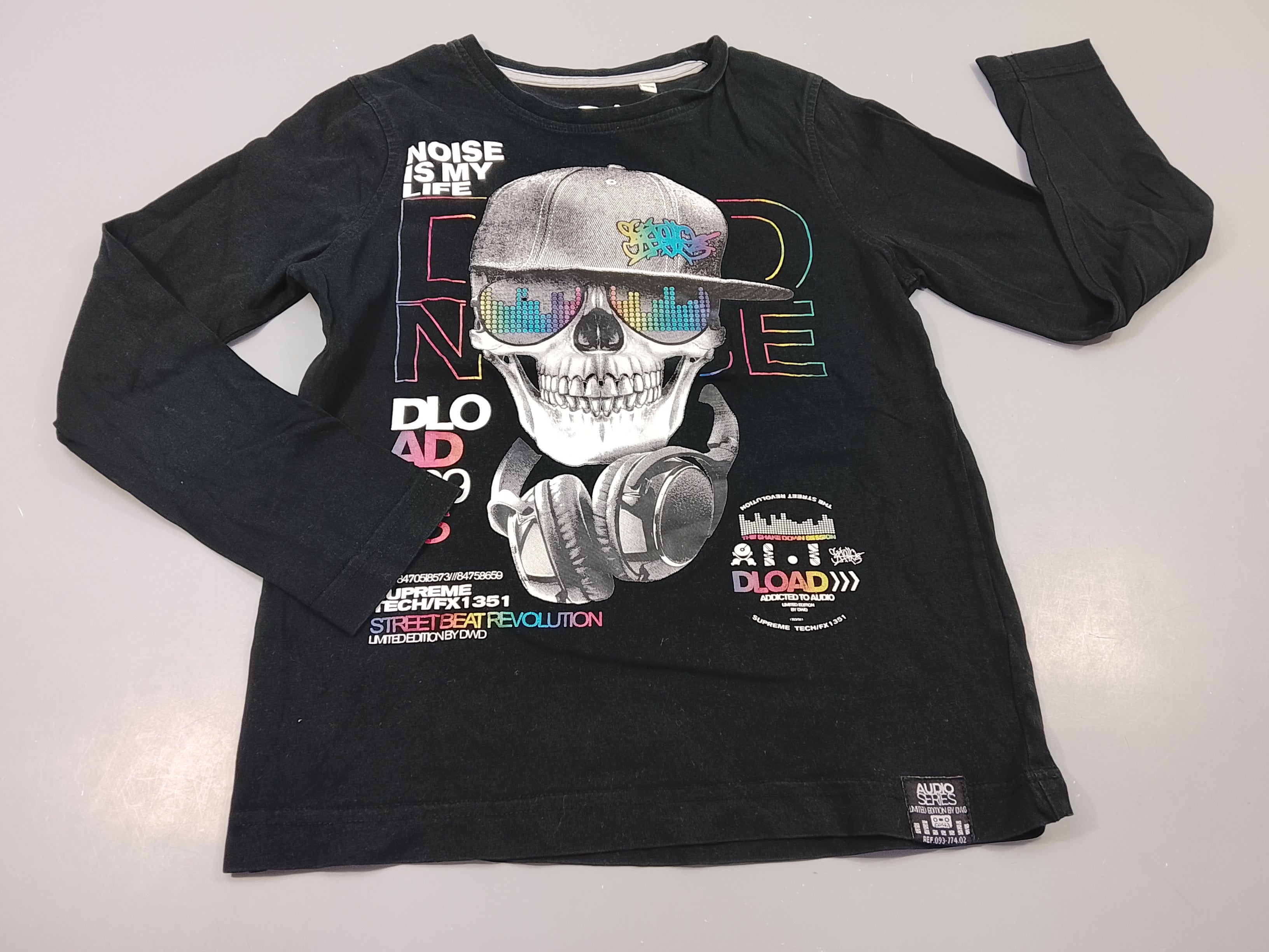 T-shirt m.l noir, tête de mort avec casquette
