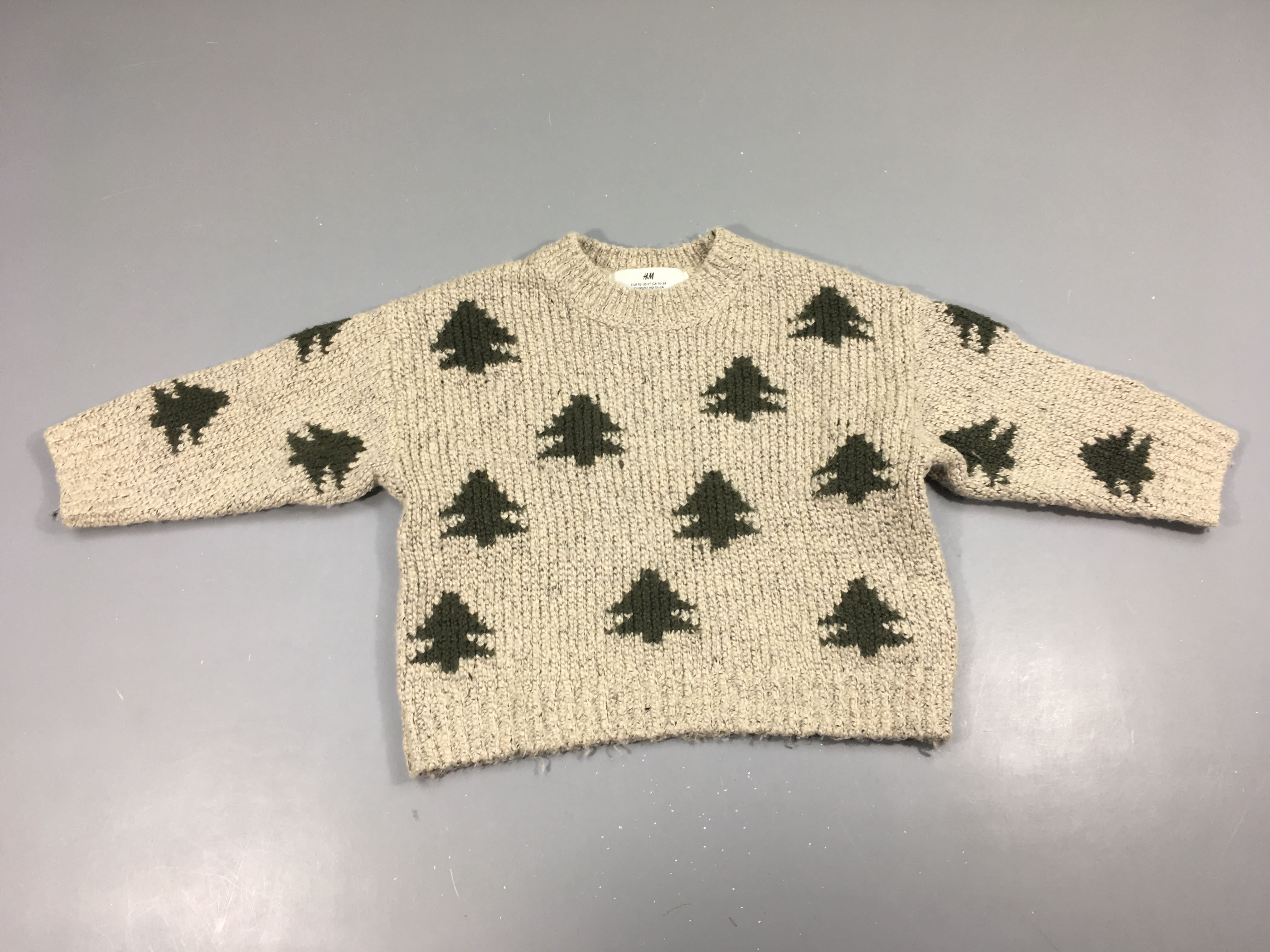 Pull mailles gris chiné sapins, Noël