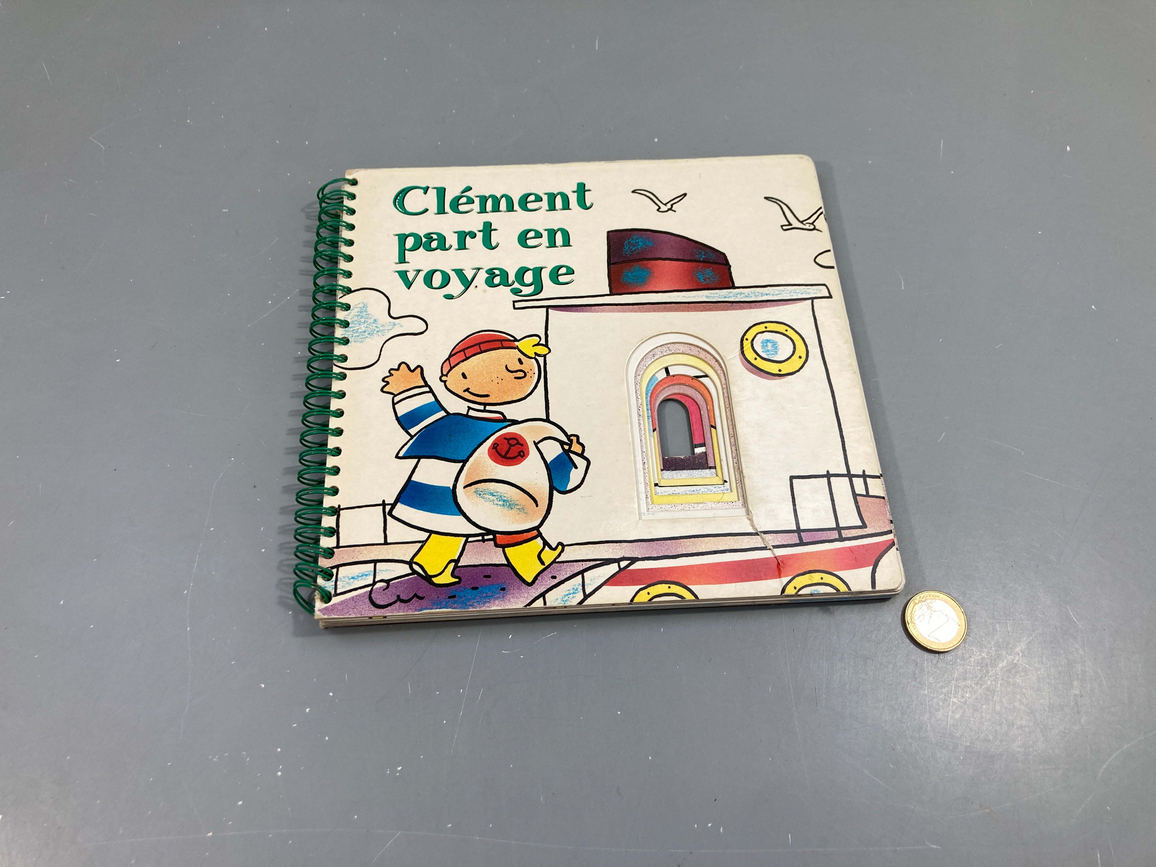 Clément part en voyage, couverture déchirée, editions Hemma