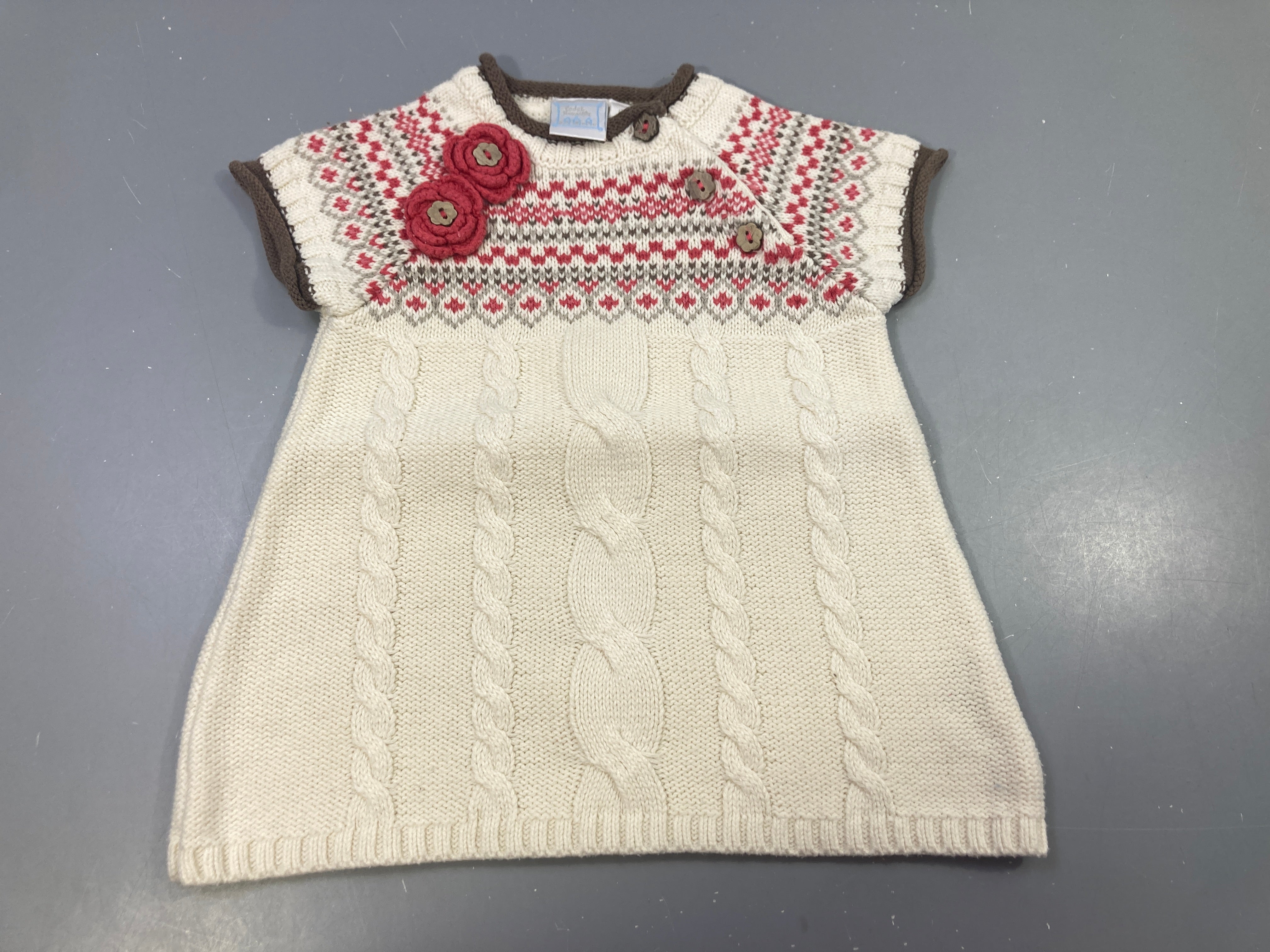 Robe pull m.c  écru 2 écussons fleurs haut Cadet Rousselle