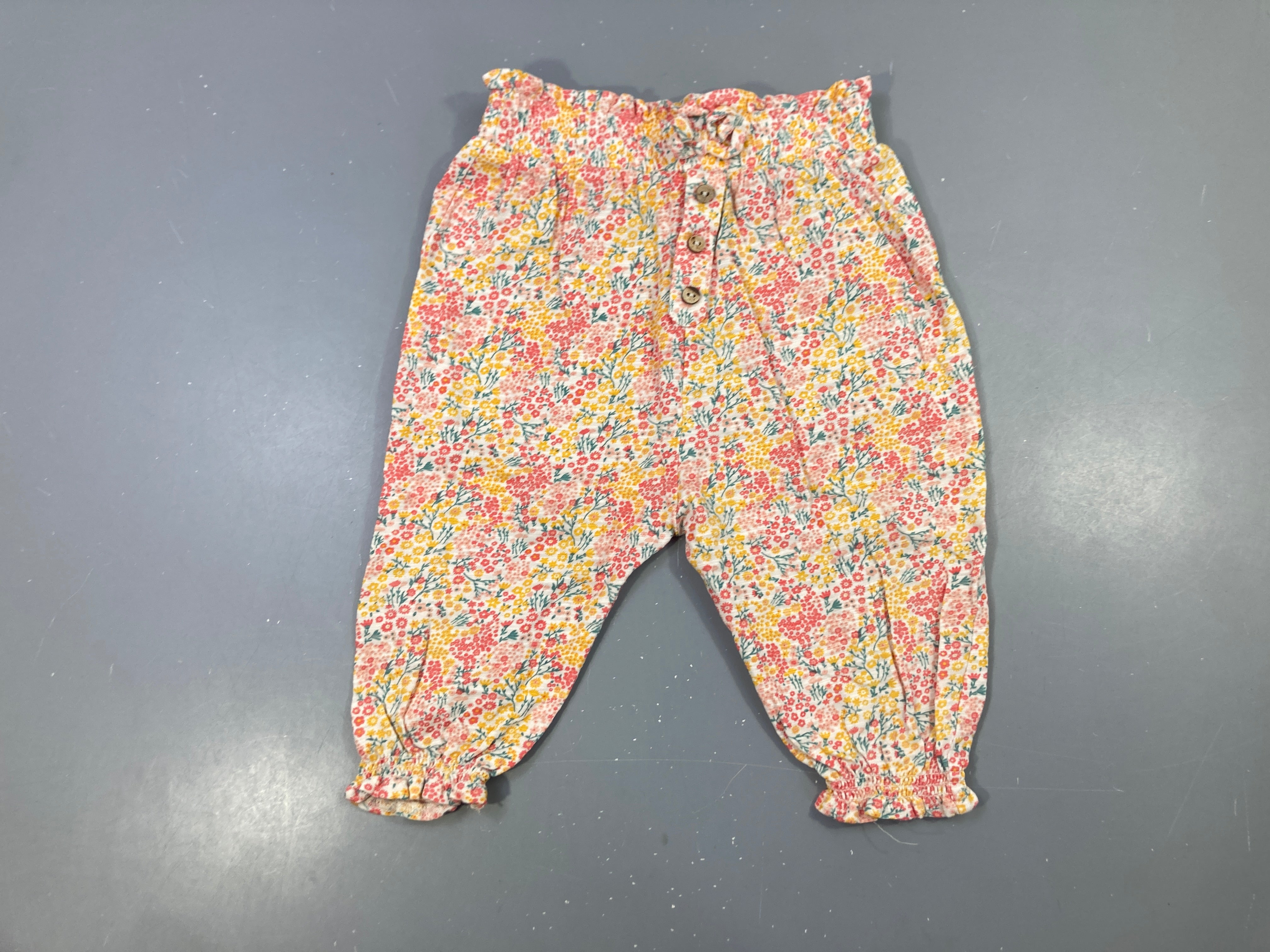 Pantalon jersey fleurie multicolore boutons