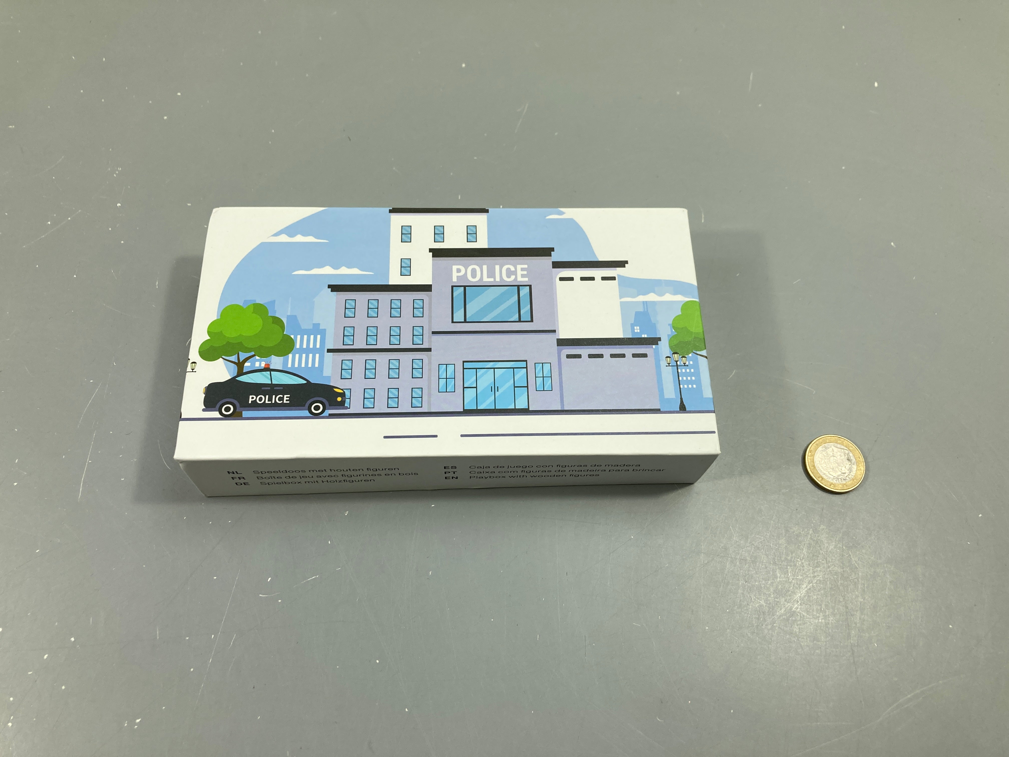 Jeux figurines en bois police