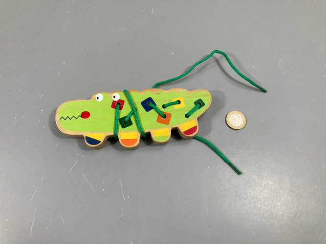 Crocodile à lacer, moins cher chez Petit Kiwi