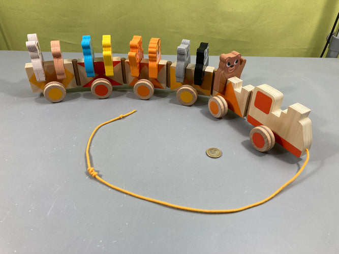 Train à tirer tranimo jungle, manque 2 personnages, moins cher chez Petit Kiwi