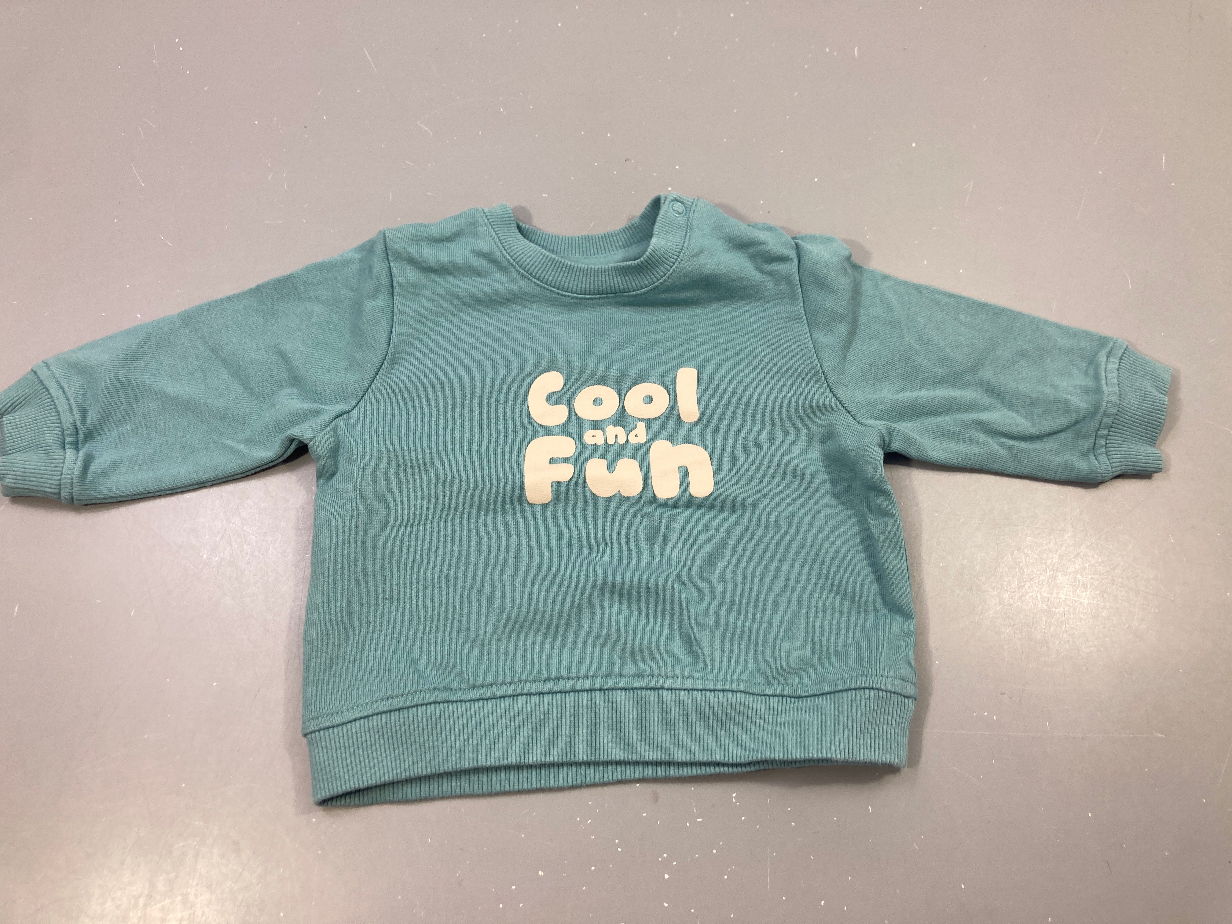 Sweat vert Cool and Fun