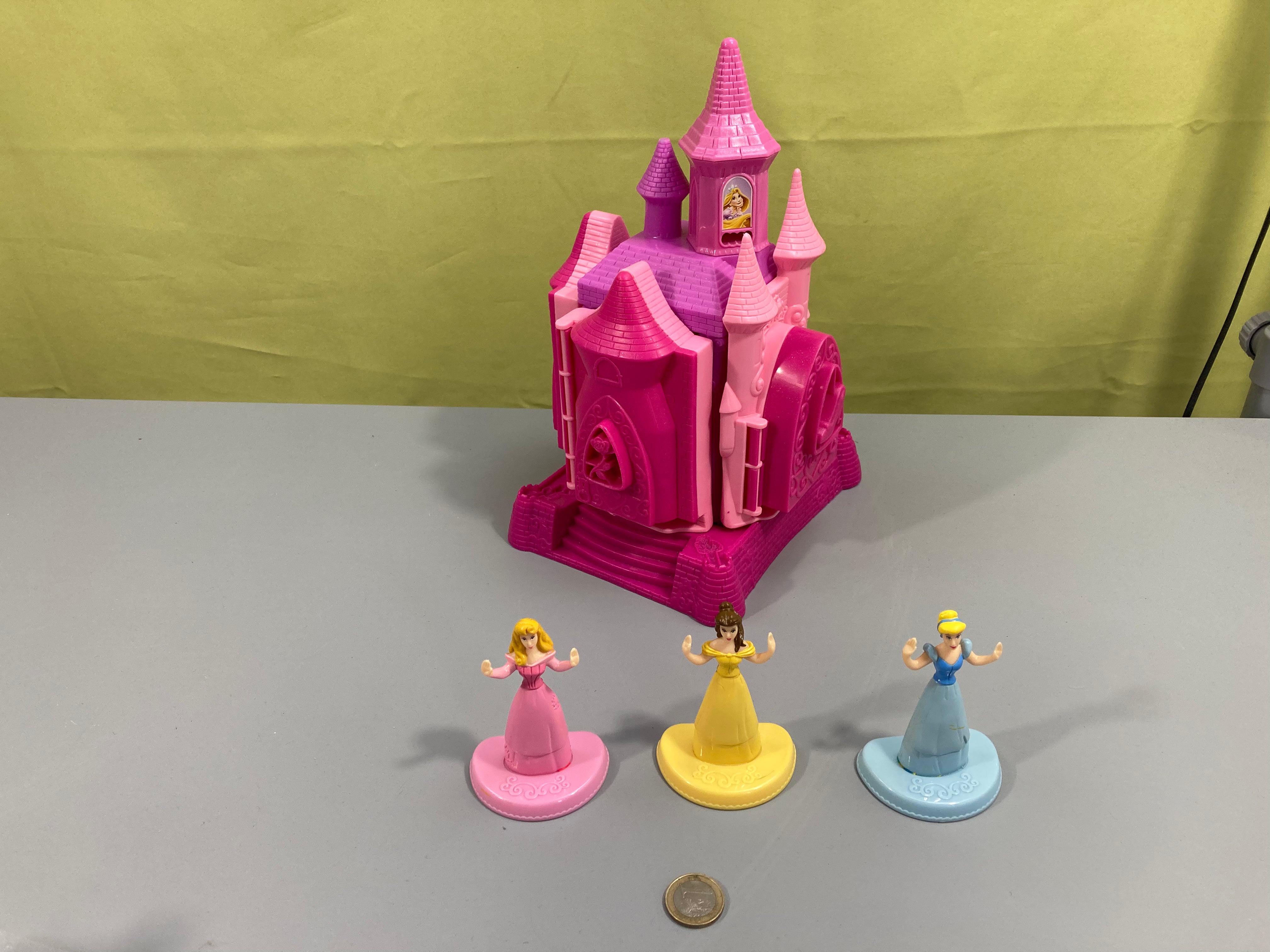Château Princesses Aurore Belle Cendrillon pour pâte à modeler Hasbro PlayDoh