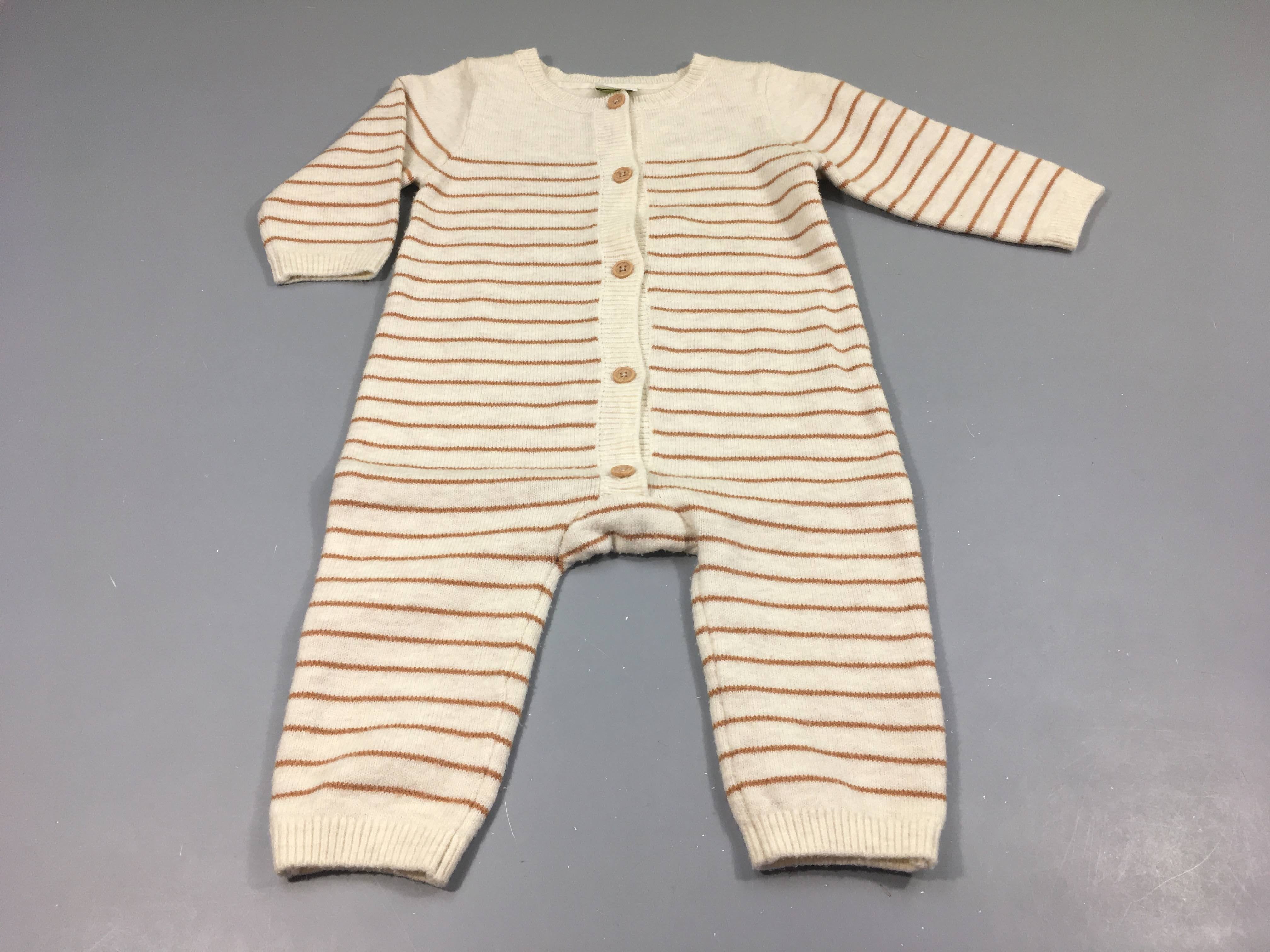 Combinaison beige clair chiné rayé brun, légèrement bouloché