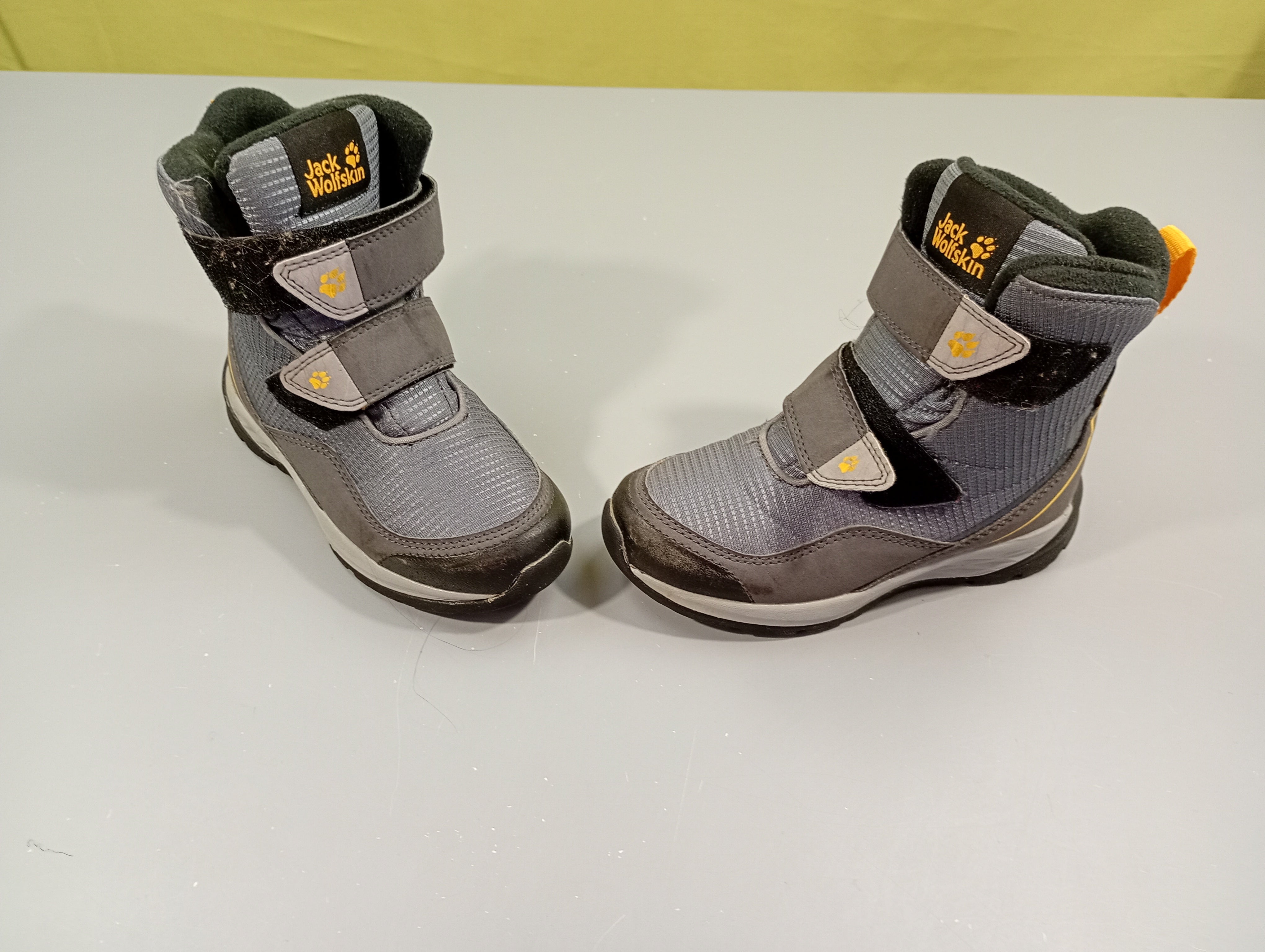 Bottines de randonnées Jack Wolfskin  à velcro gris et jaune  -28