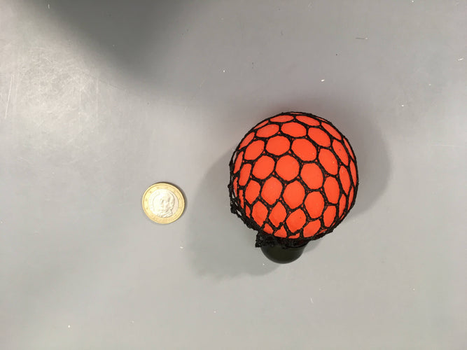 Dino en silicone avec deux balles, moins cher chez Petit Kiwi