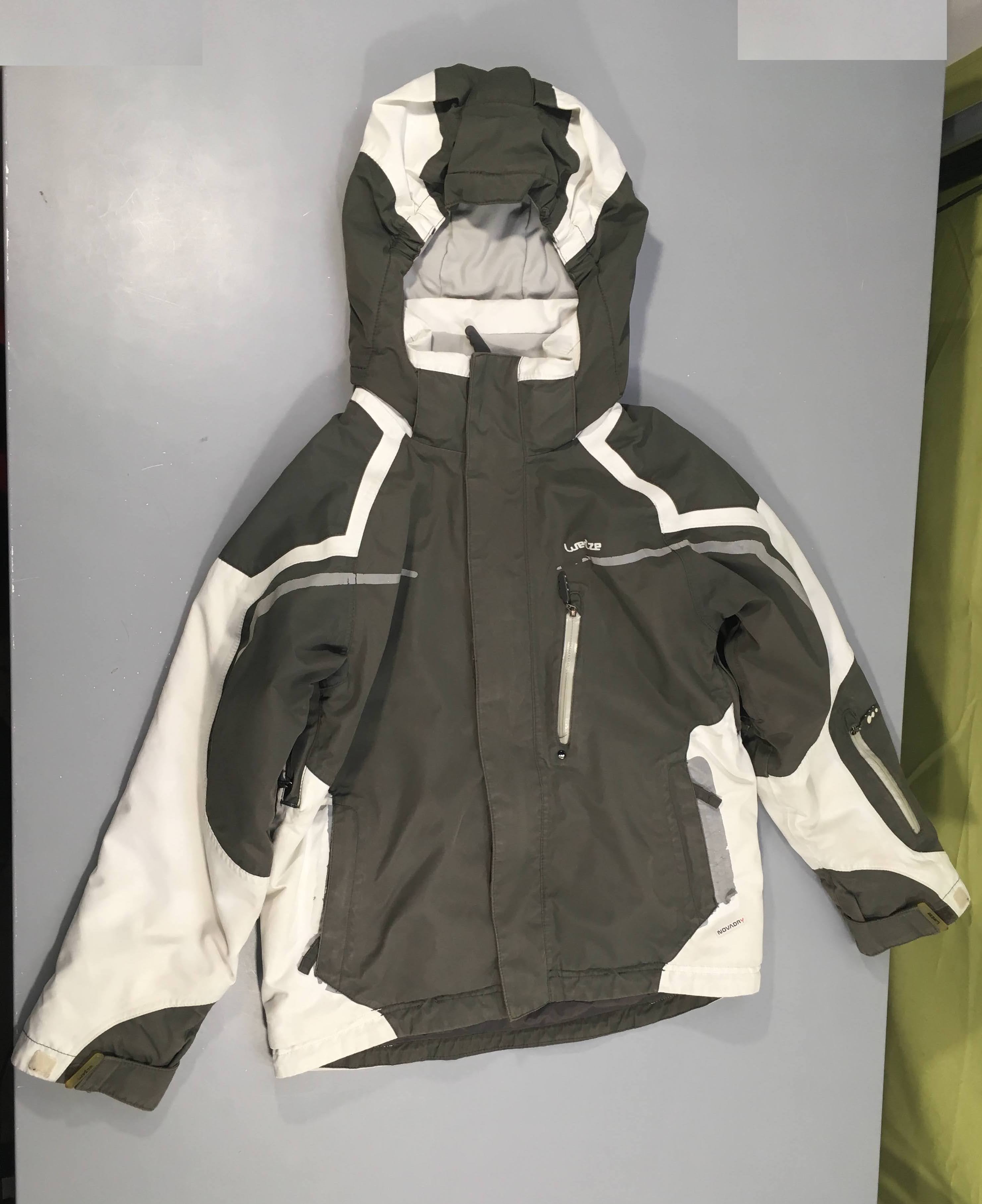 Veste de ski gris/blanc, Wed'ze, 1 scratch avant décousu