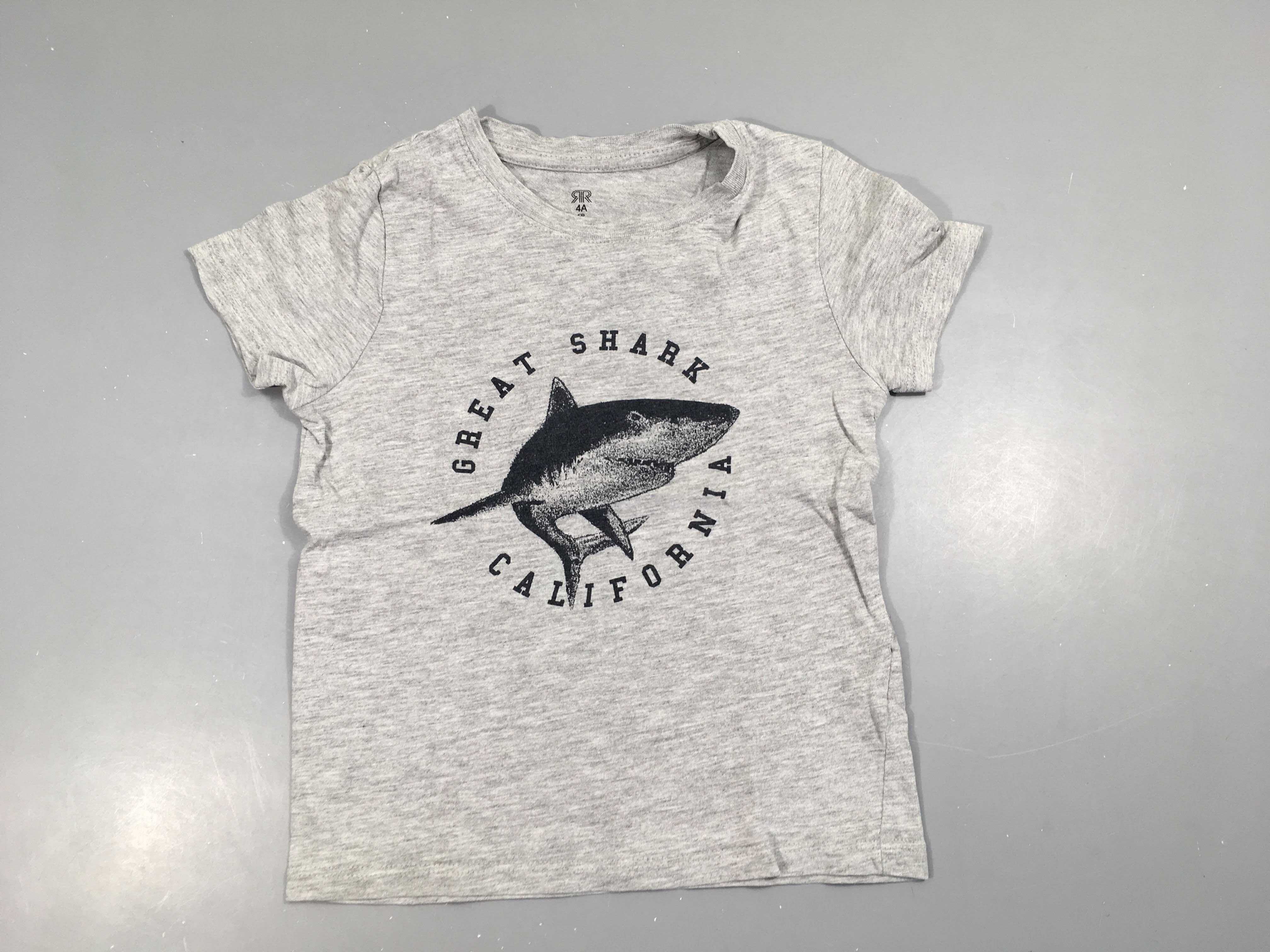 T-shirt m.c gris flammé requin