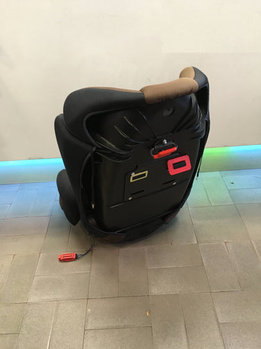 Siège auto Trianos brun groupe 1/2/3, moins cher chez Petit Kiwi