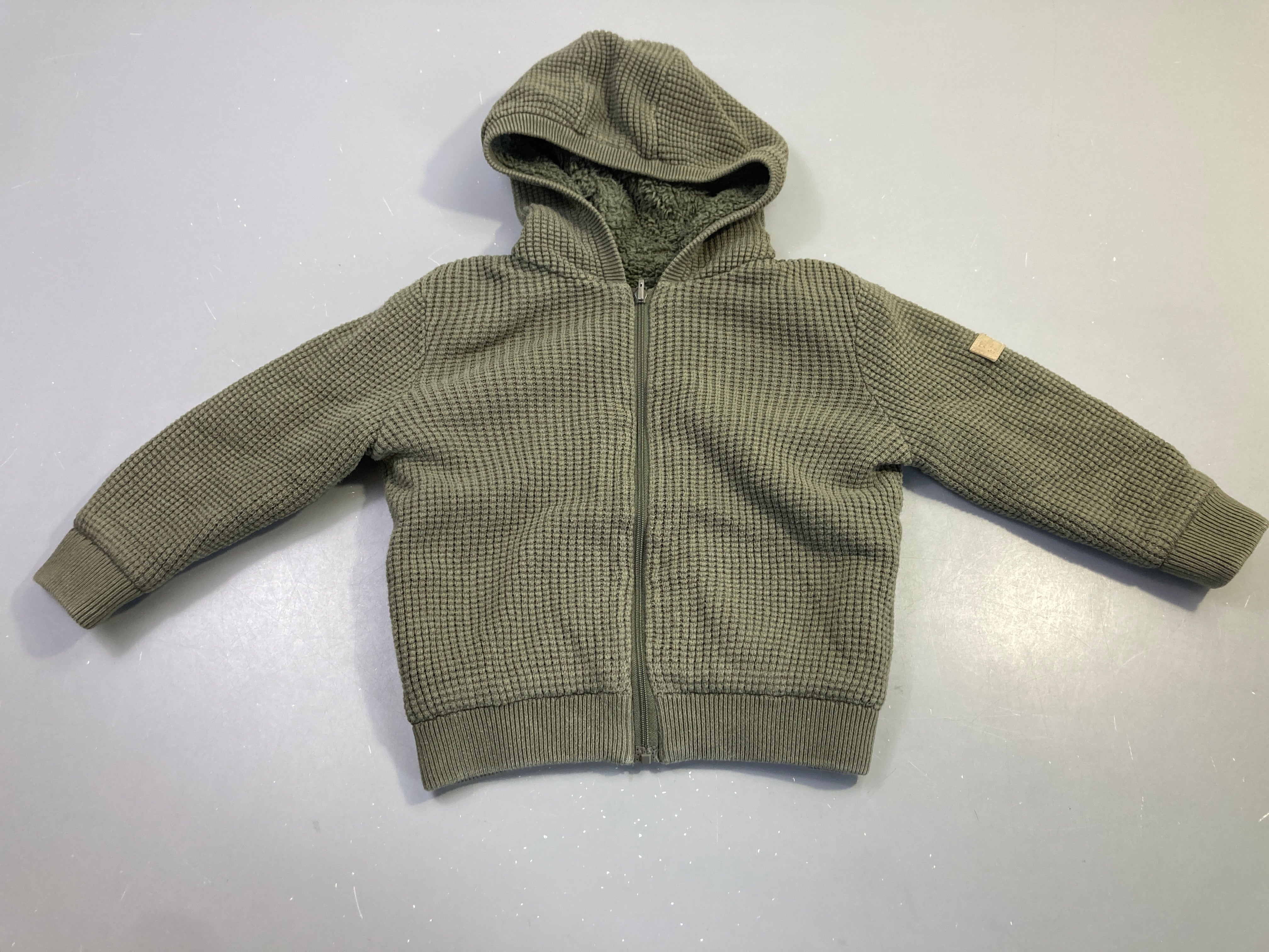 Gilet zippé réversible capuche kaki tricot doublé peluche