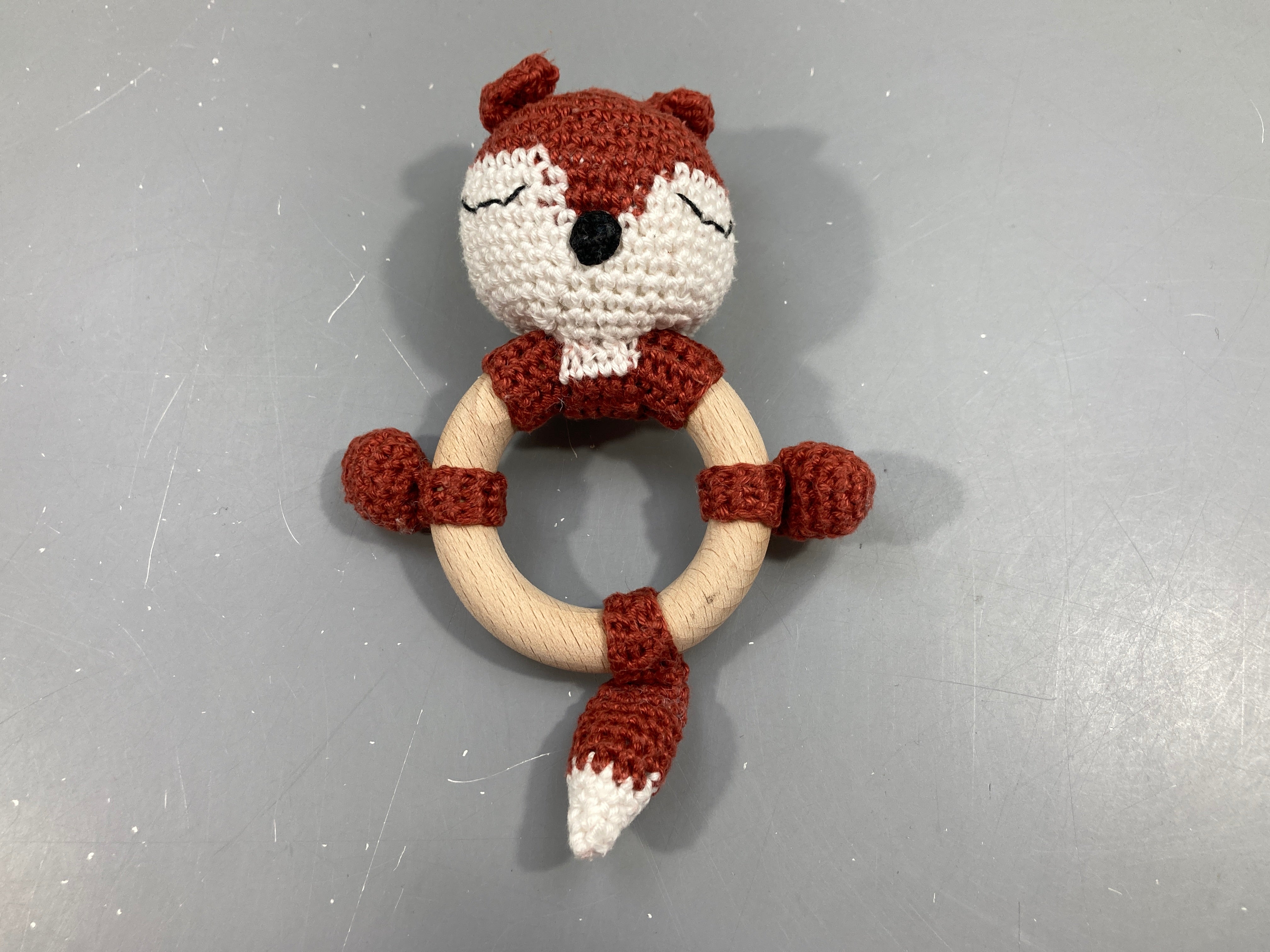 Hochet renard anneau en bois