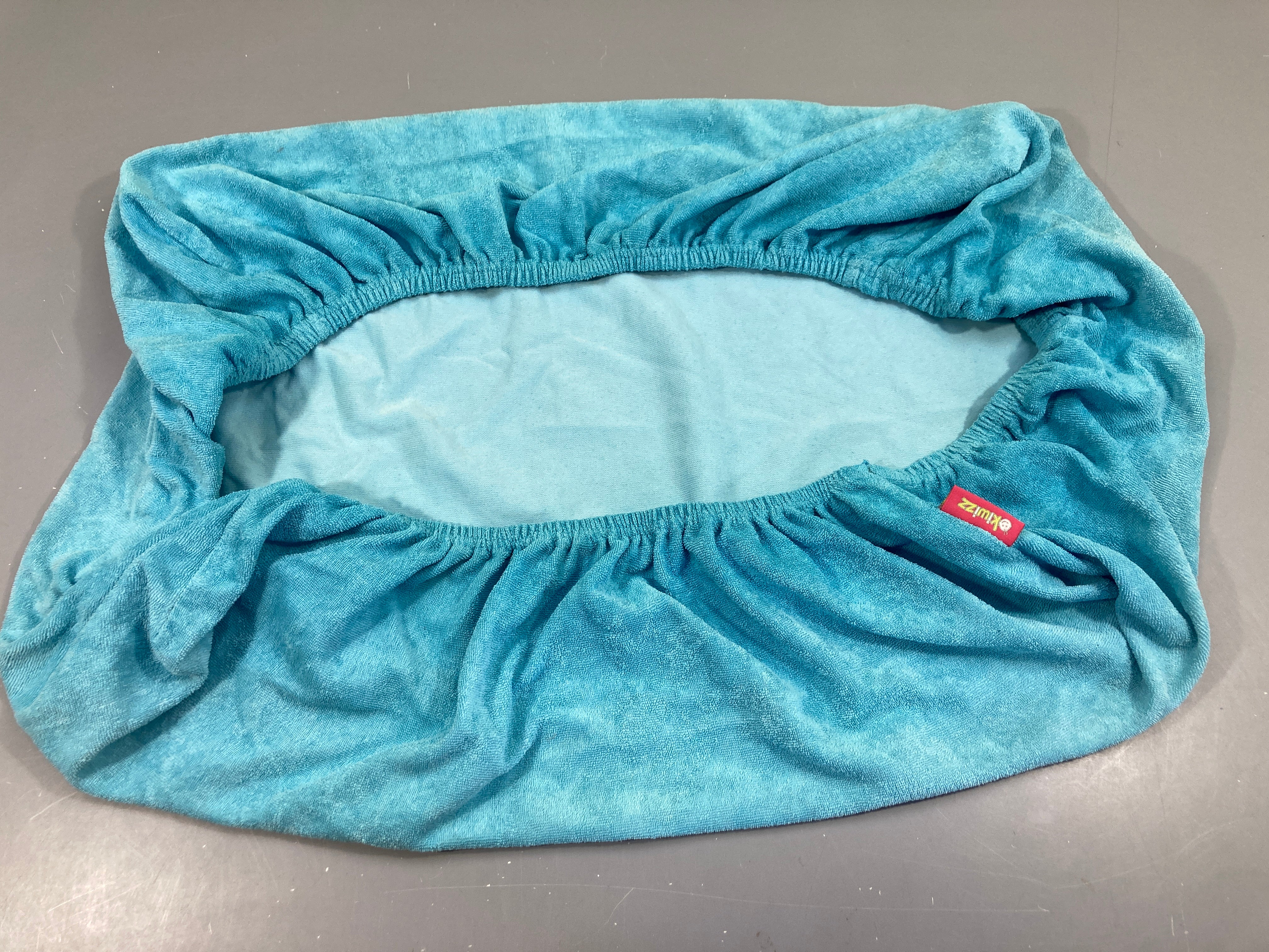 Housse éponge bleu pour matelas à langer, Kiwizz