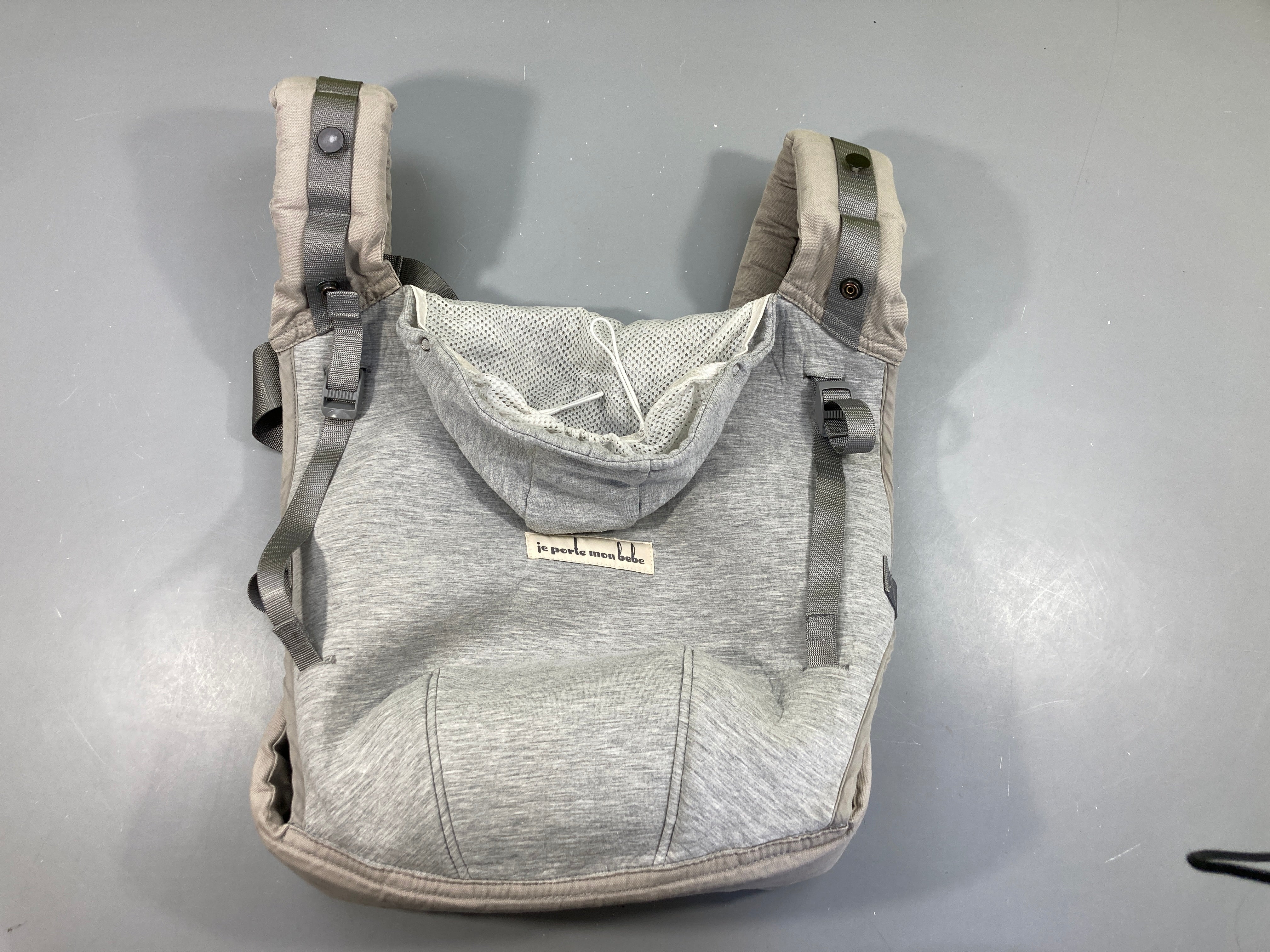 Porte-bébé Hoodie Carrier LOVE RADIUS by JE PORTE MON BEBE - gris athletic- jusque 3 ans